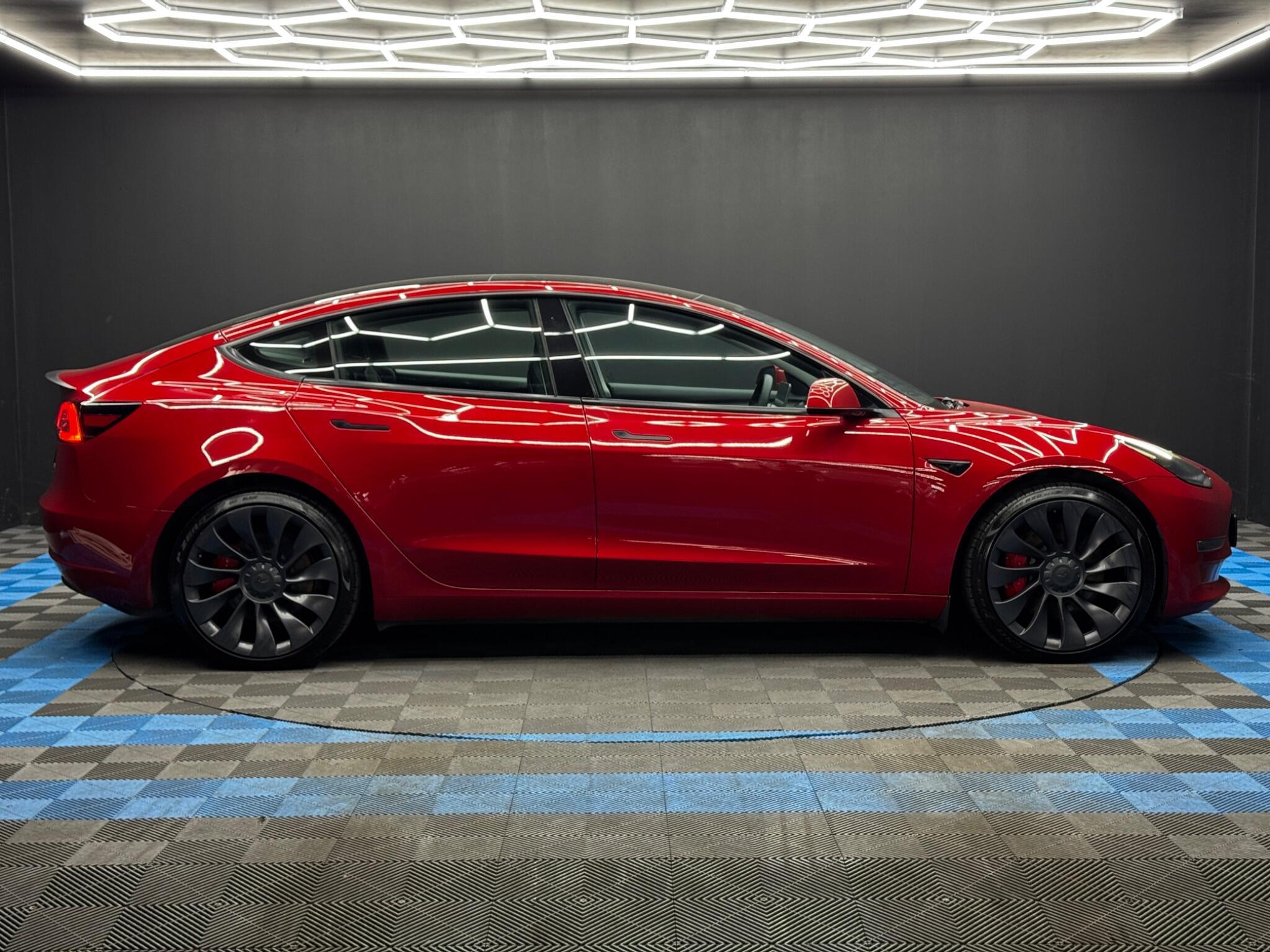 Tesla Model 3 - Image 4