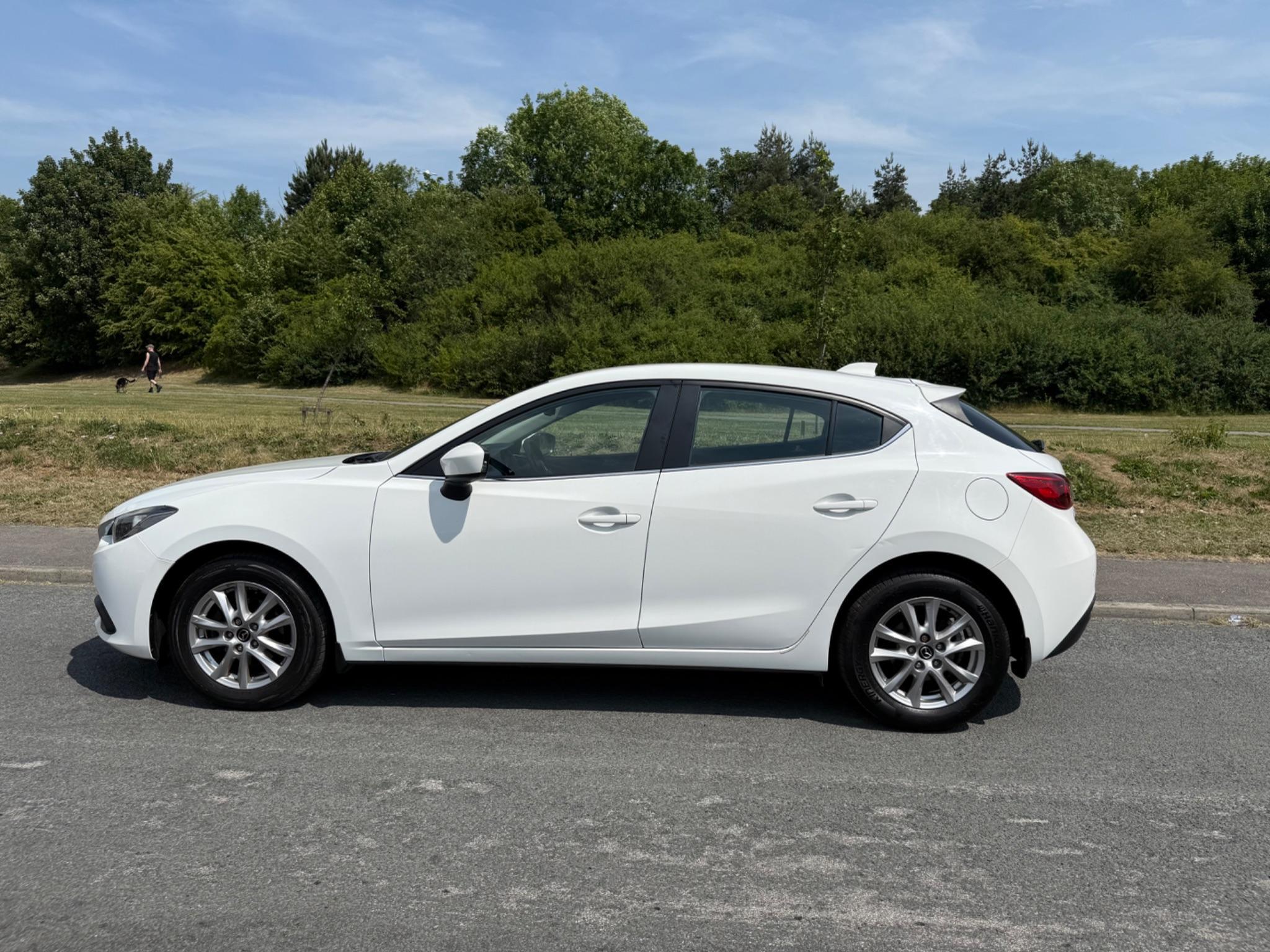 Mazda MAZDA3 - Image 8