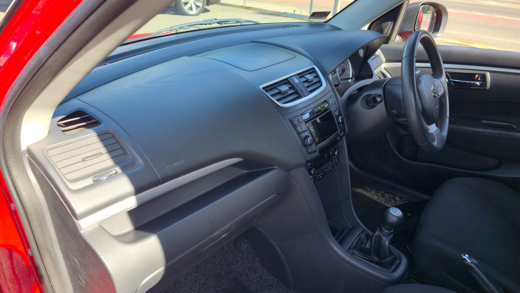 Suzuki Swift - Image 18