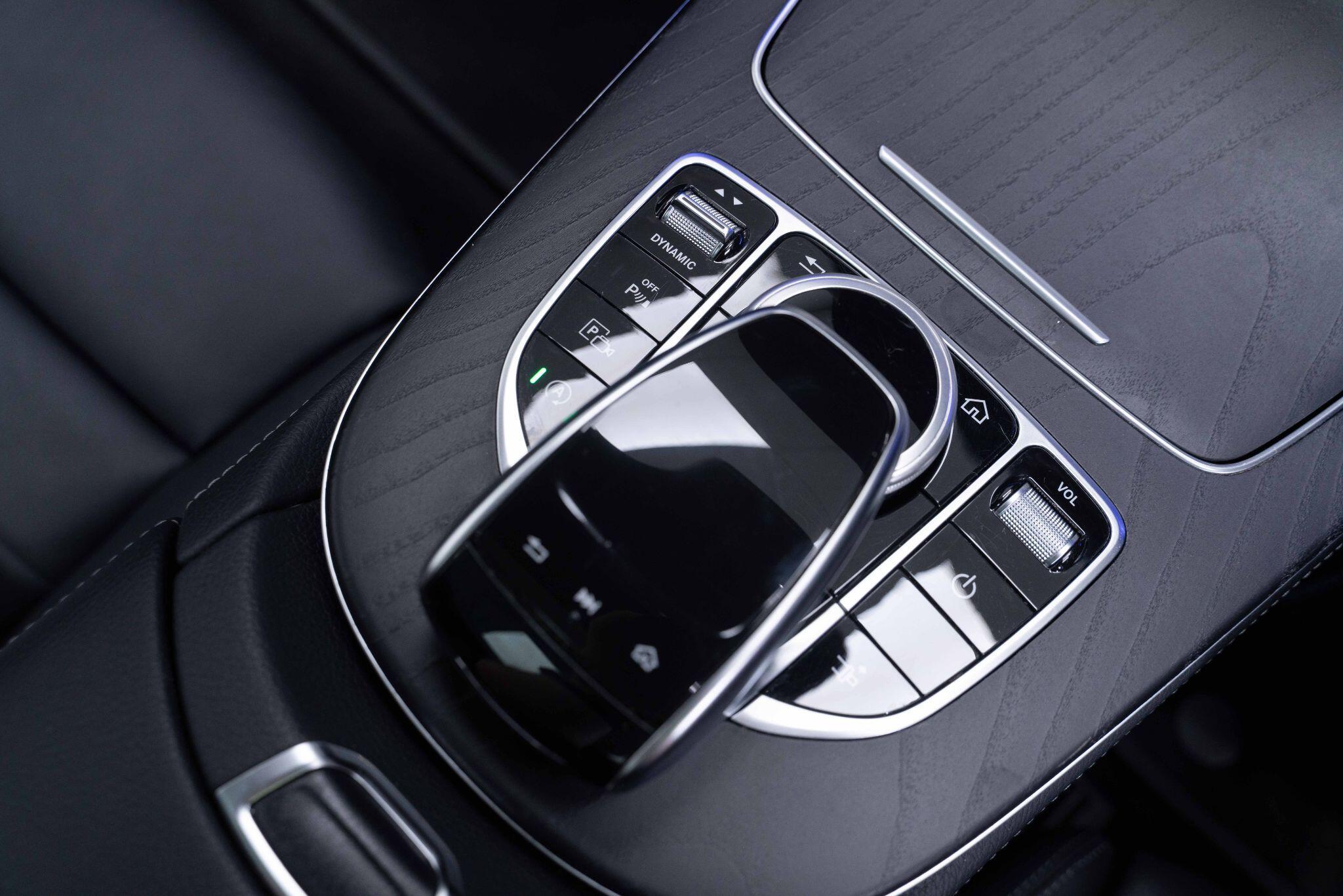 Mercedes E Class - Image 14