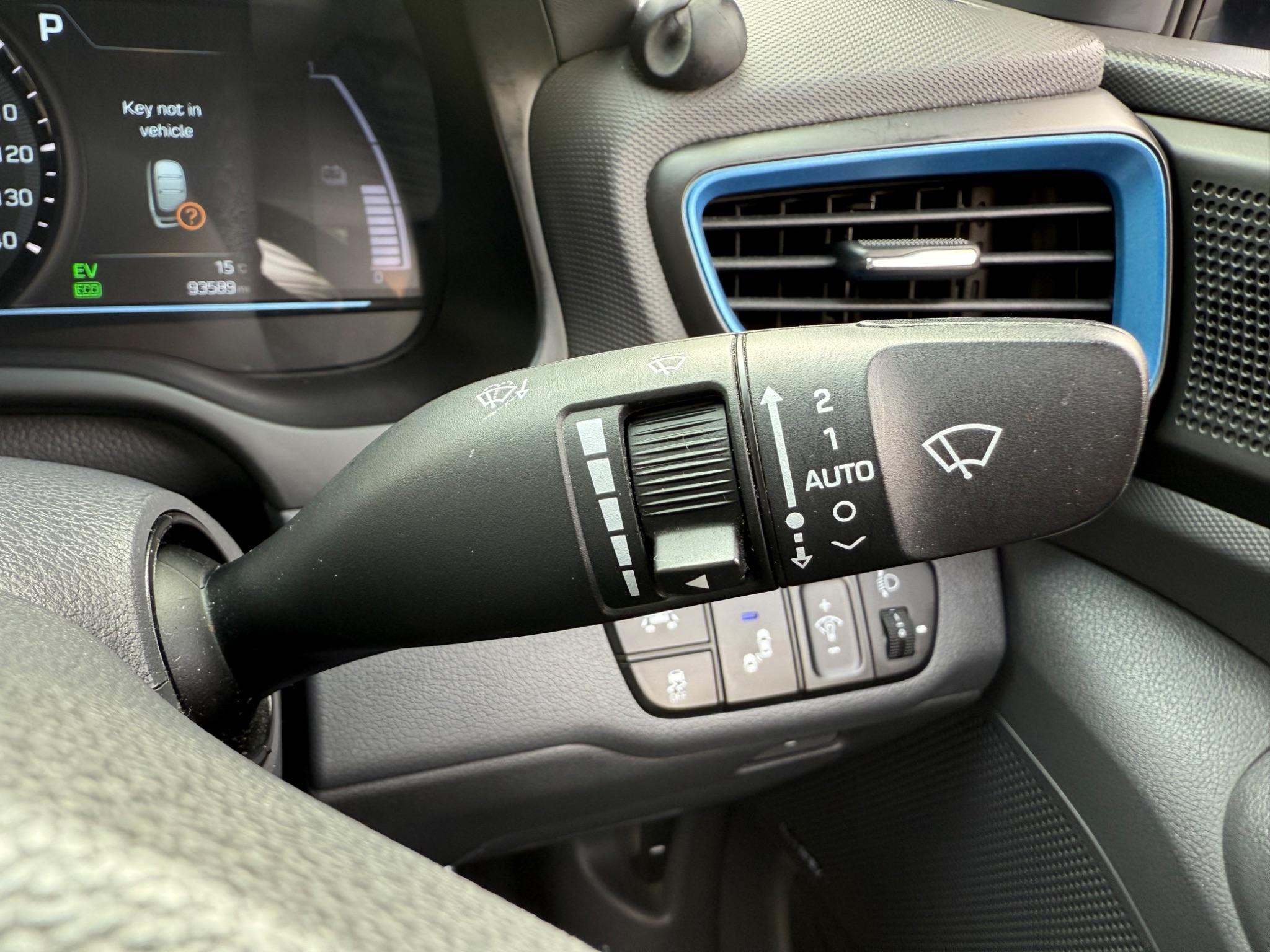 Hyundai Ioniq - Image 36
