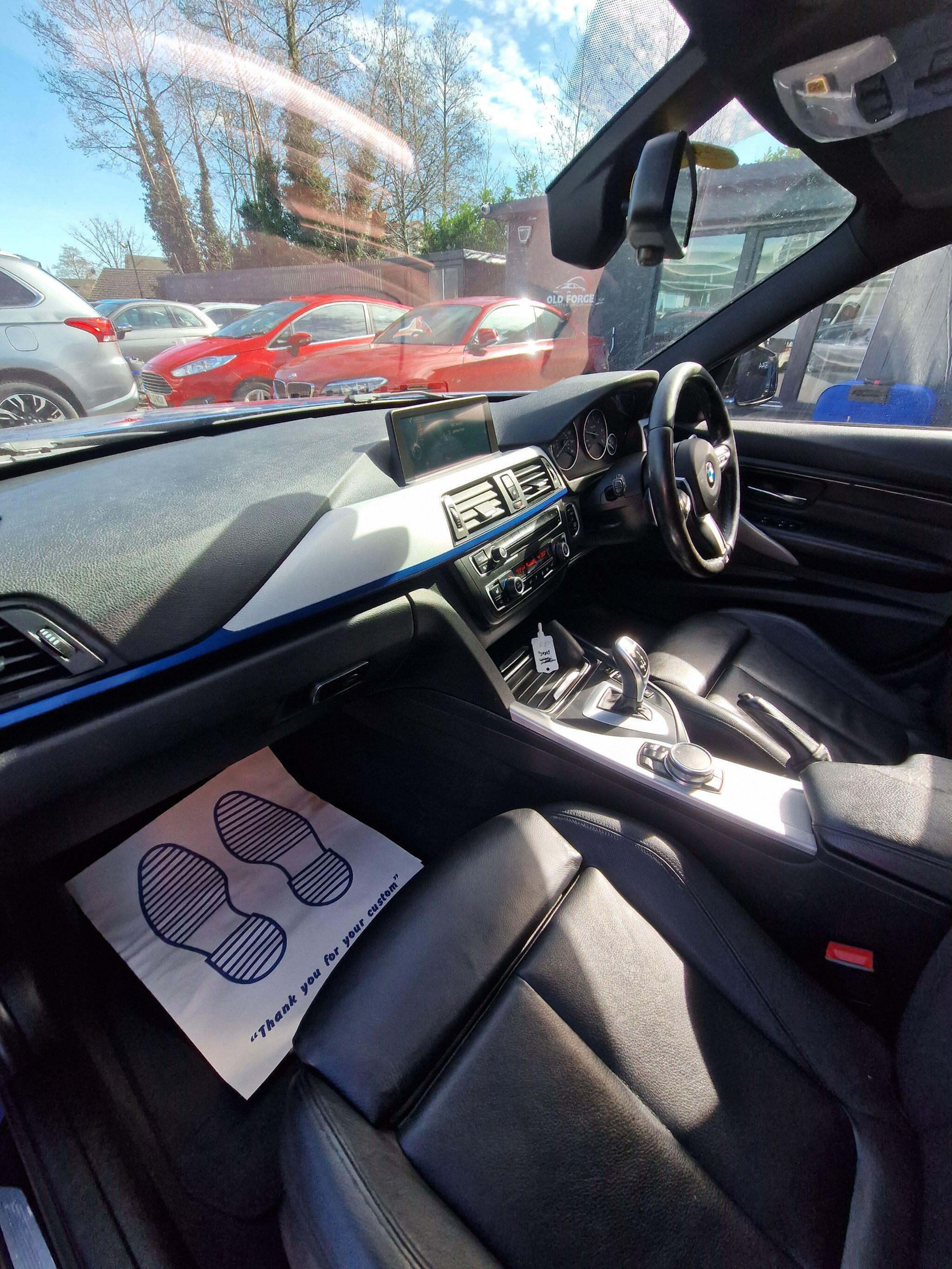 BMW 3 Series - Image 25