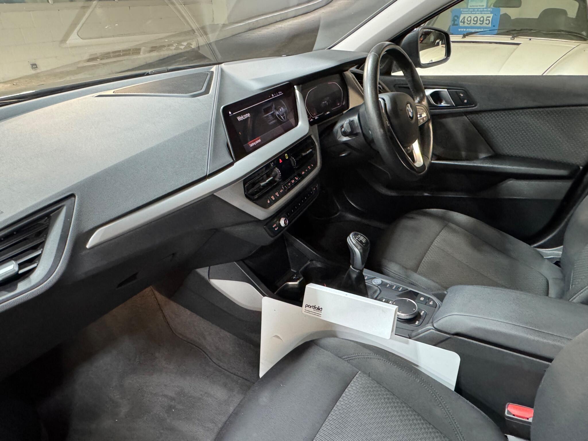 BMW 1 Series - Image 11