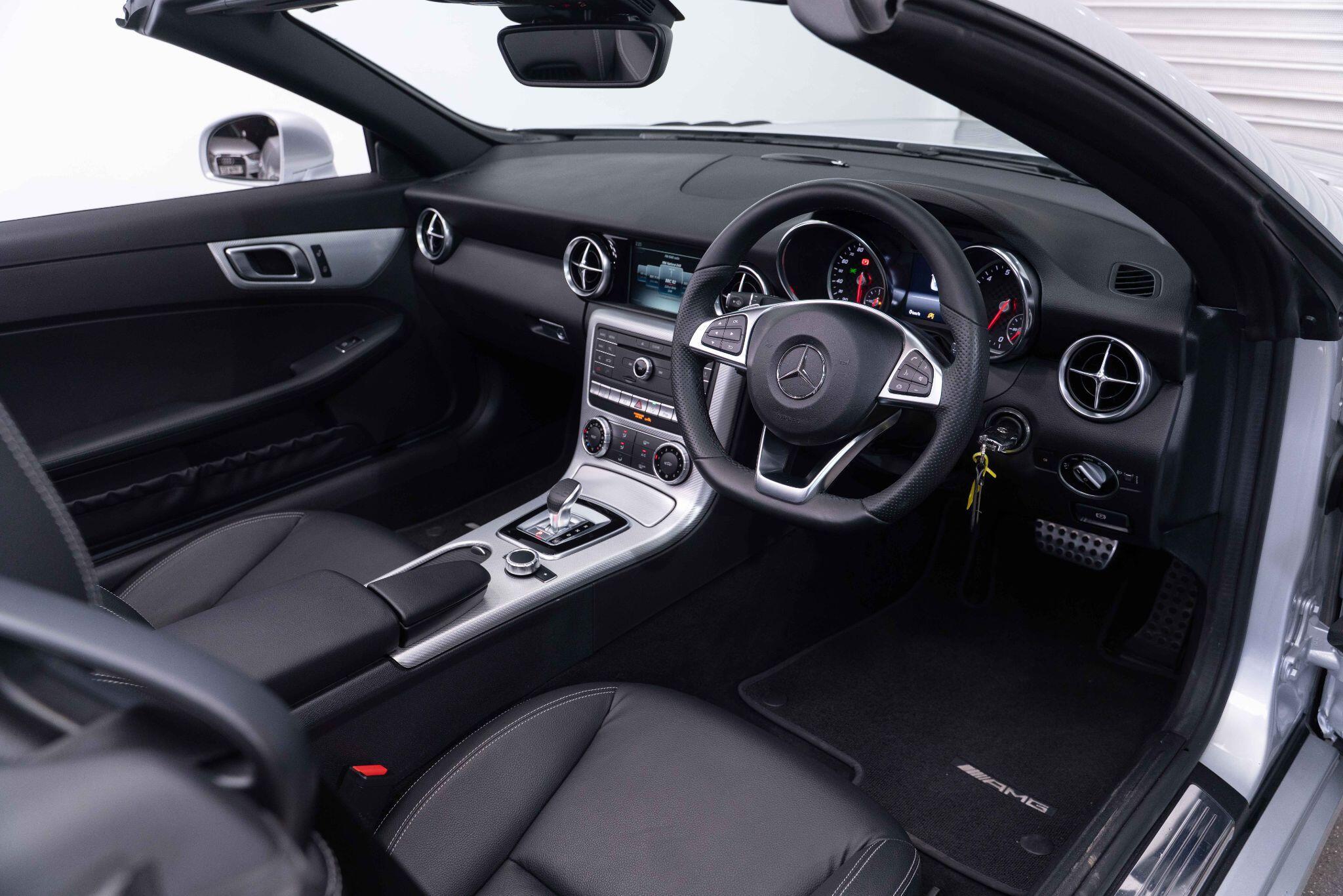 Mercedes SLC - Image 12