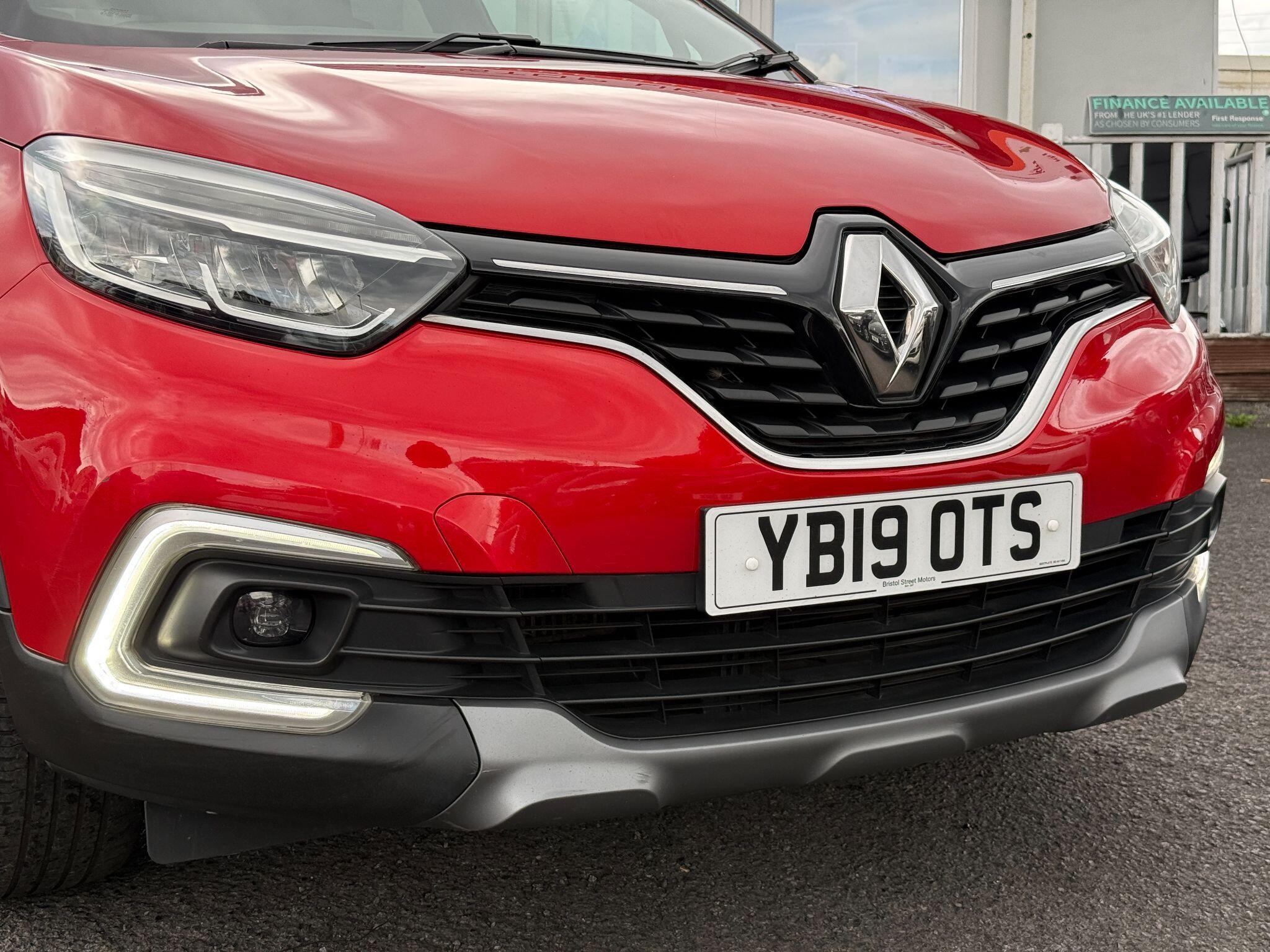 Renault Captur - Image 2