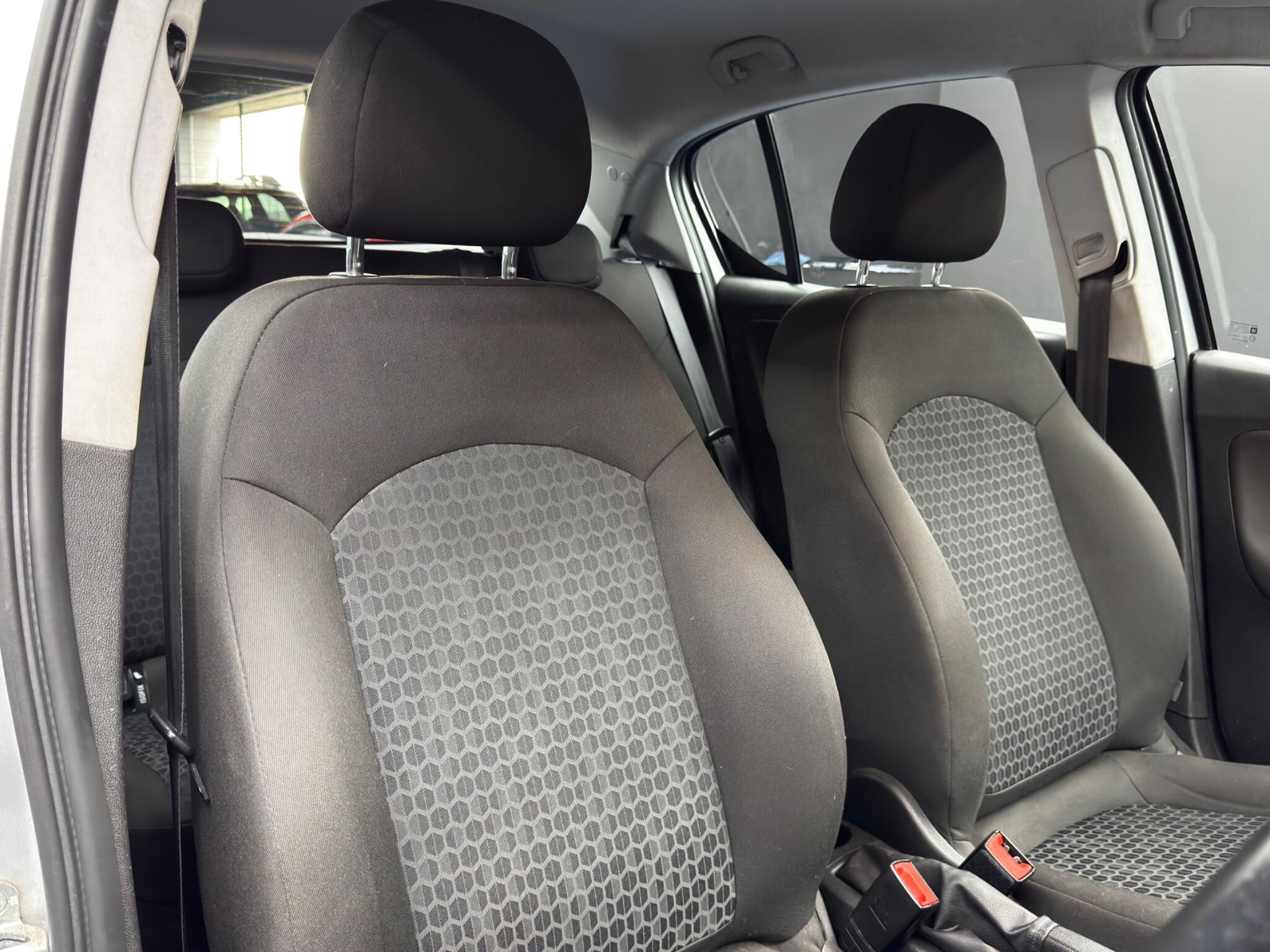 Vauxhall Corsa - Image 12