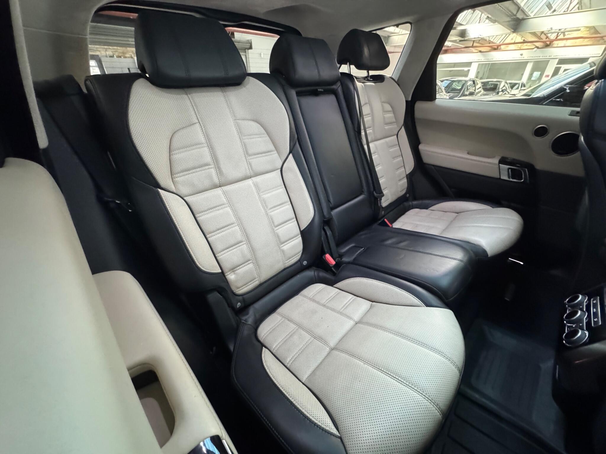Land Rover RANGE ROVER SPORT - Image 12