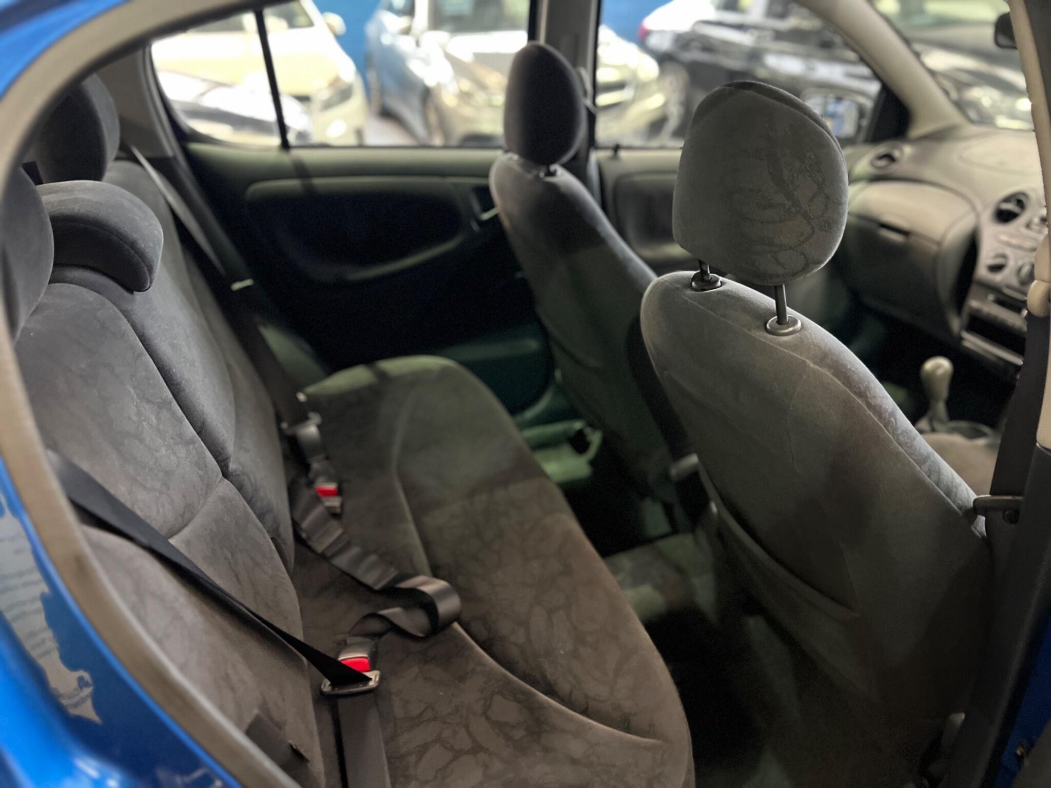 Toyota Yaris - Image 15