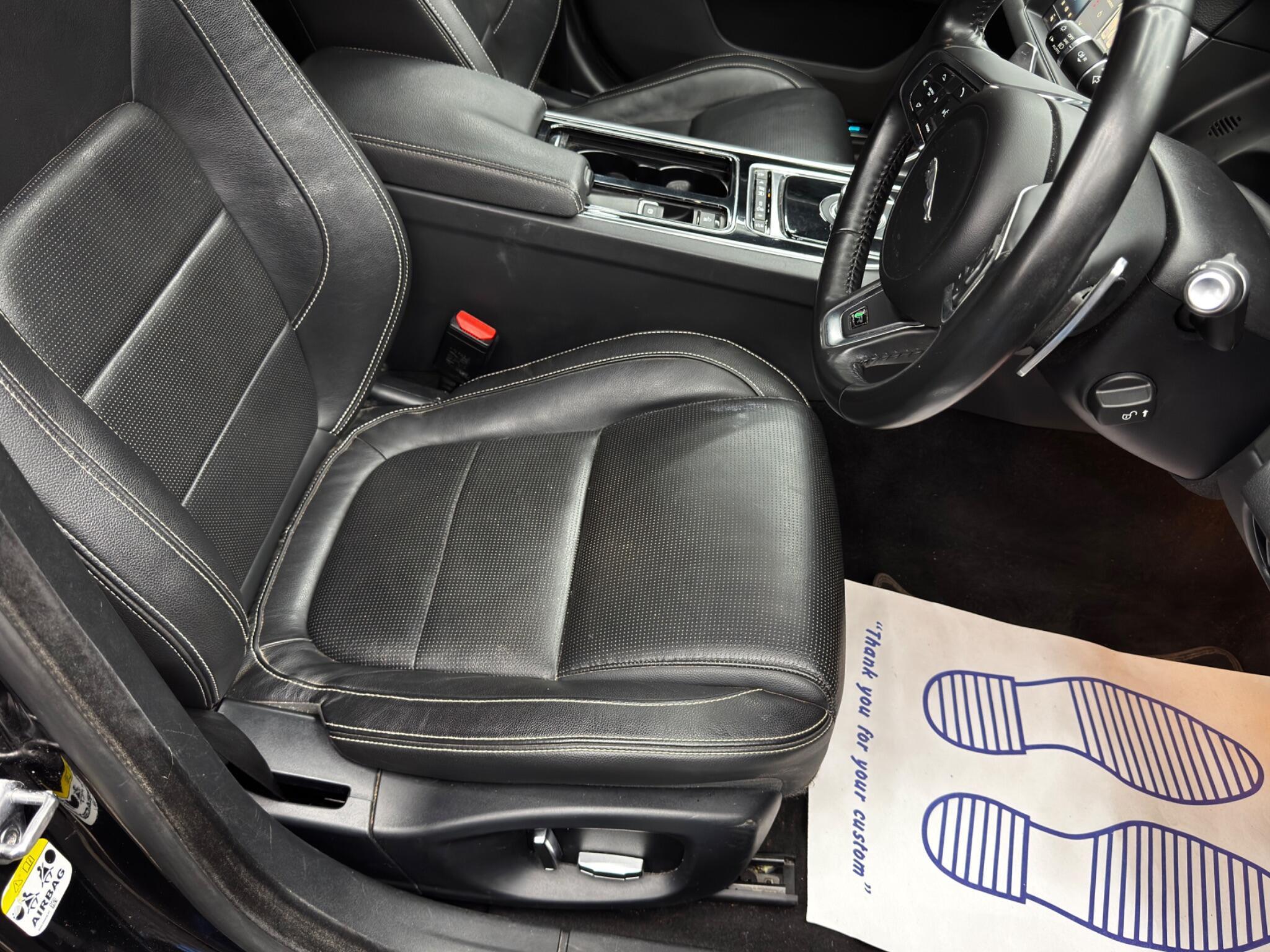 Jaguar XF - Image 13