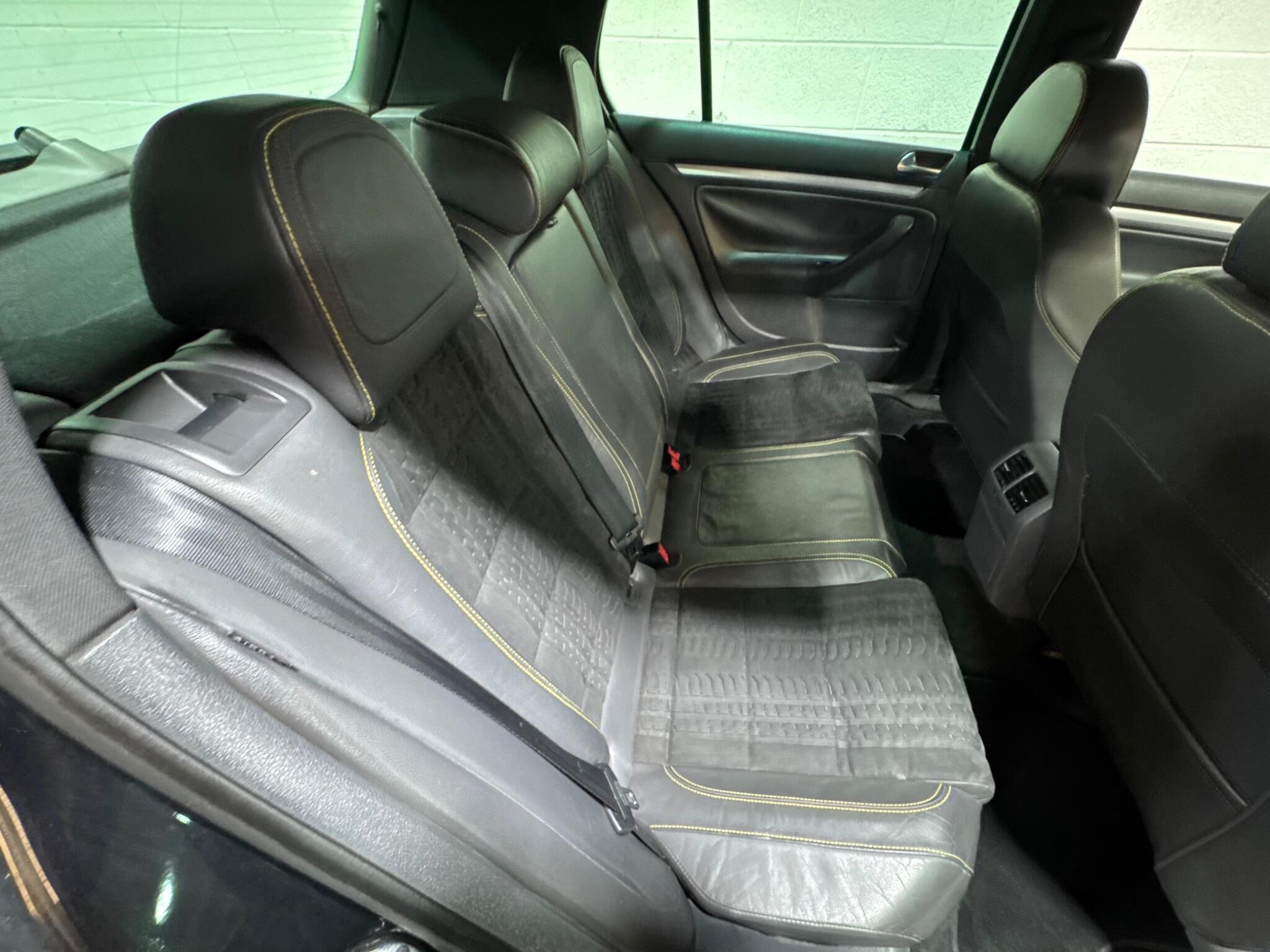 Volkswagen Golf - Image 11