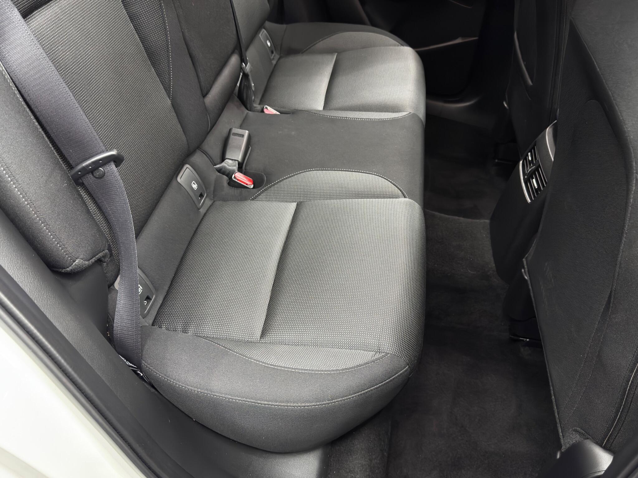 Mazda CX-30 - Image 16
