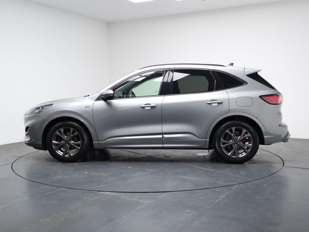 Ford Kuga - Image 8