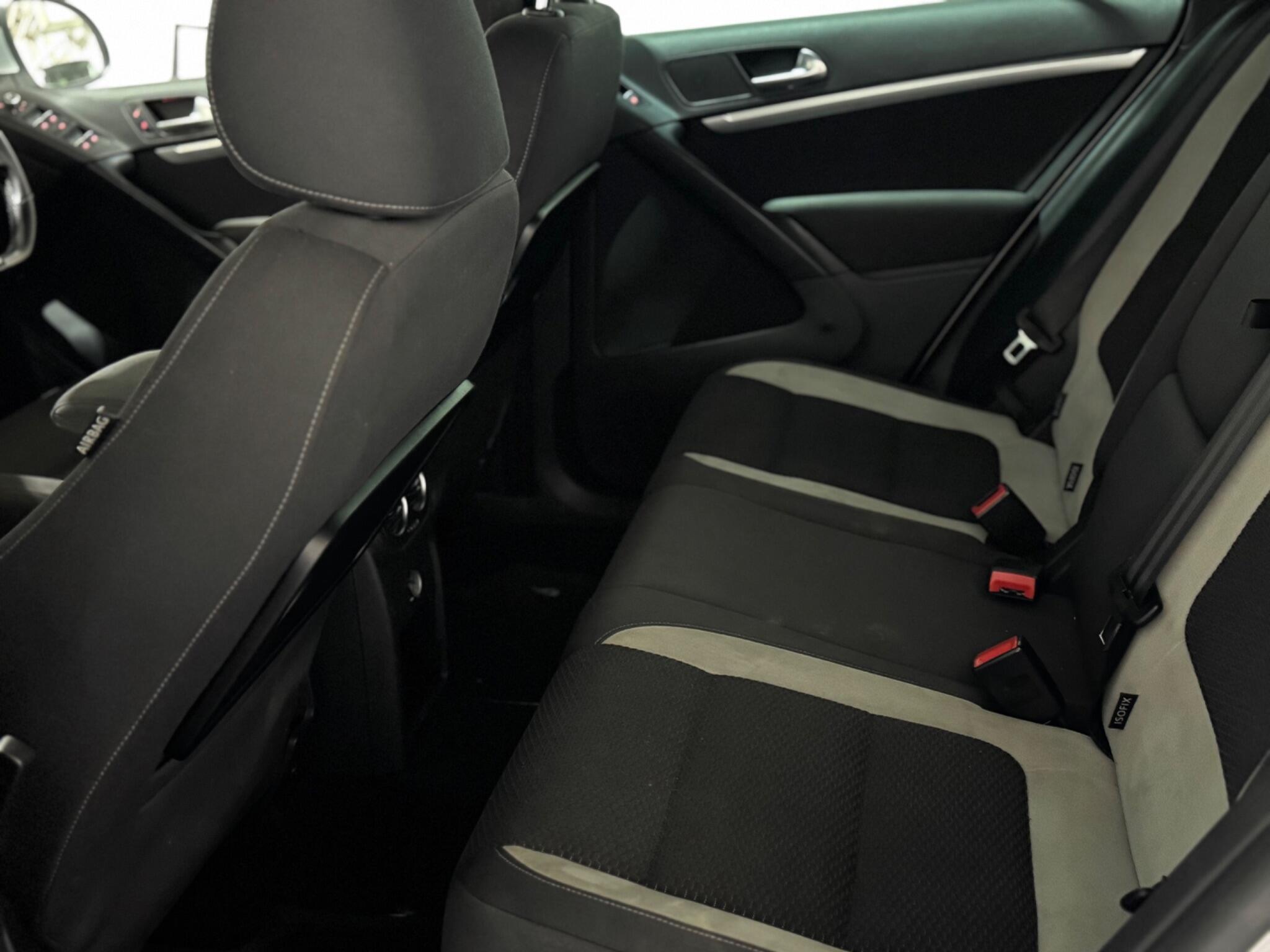 Volkswagen Tiguan - Image 29