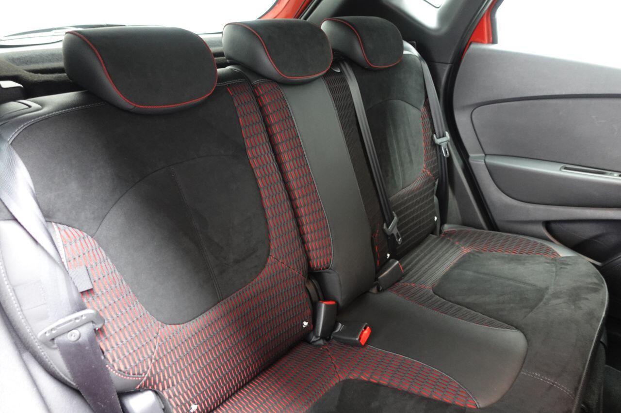 Renault Captur - Image 18