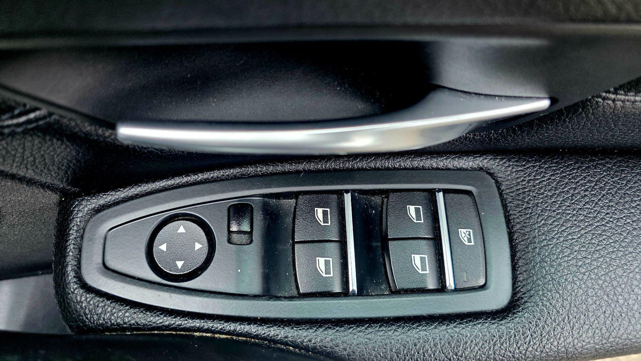 BMW 3 Series - Image 24