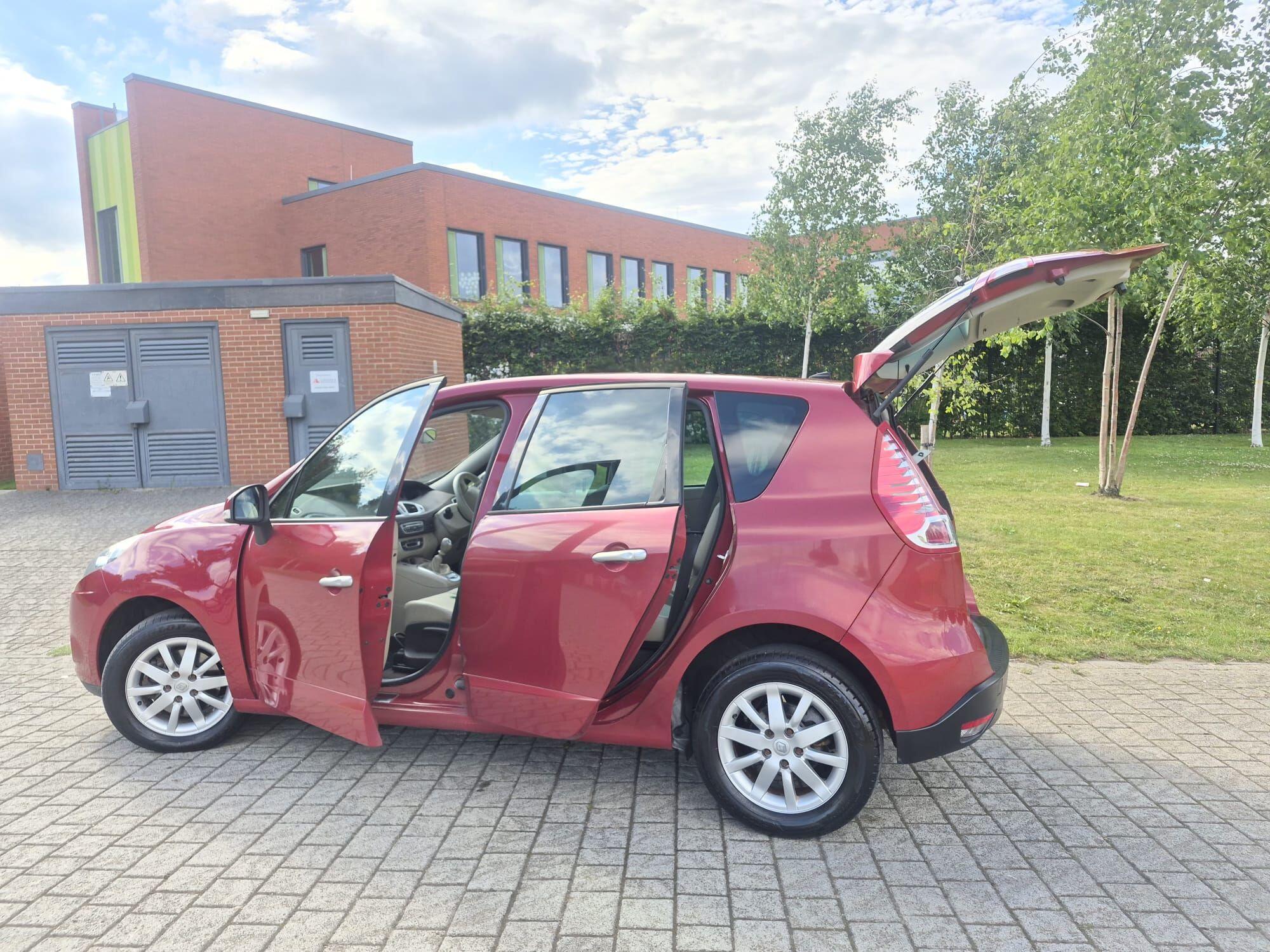 Renault Scenic - Image 20