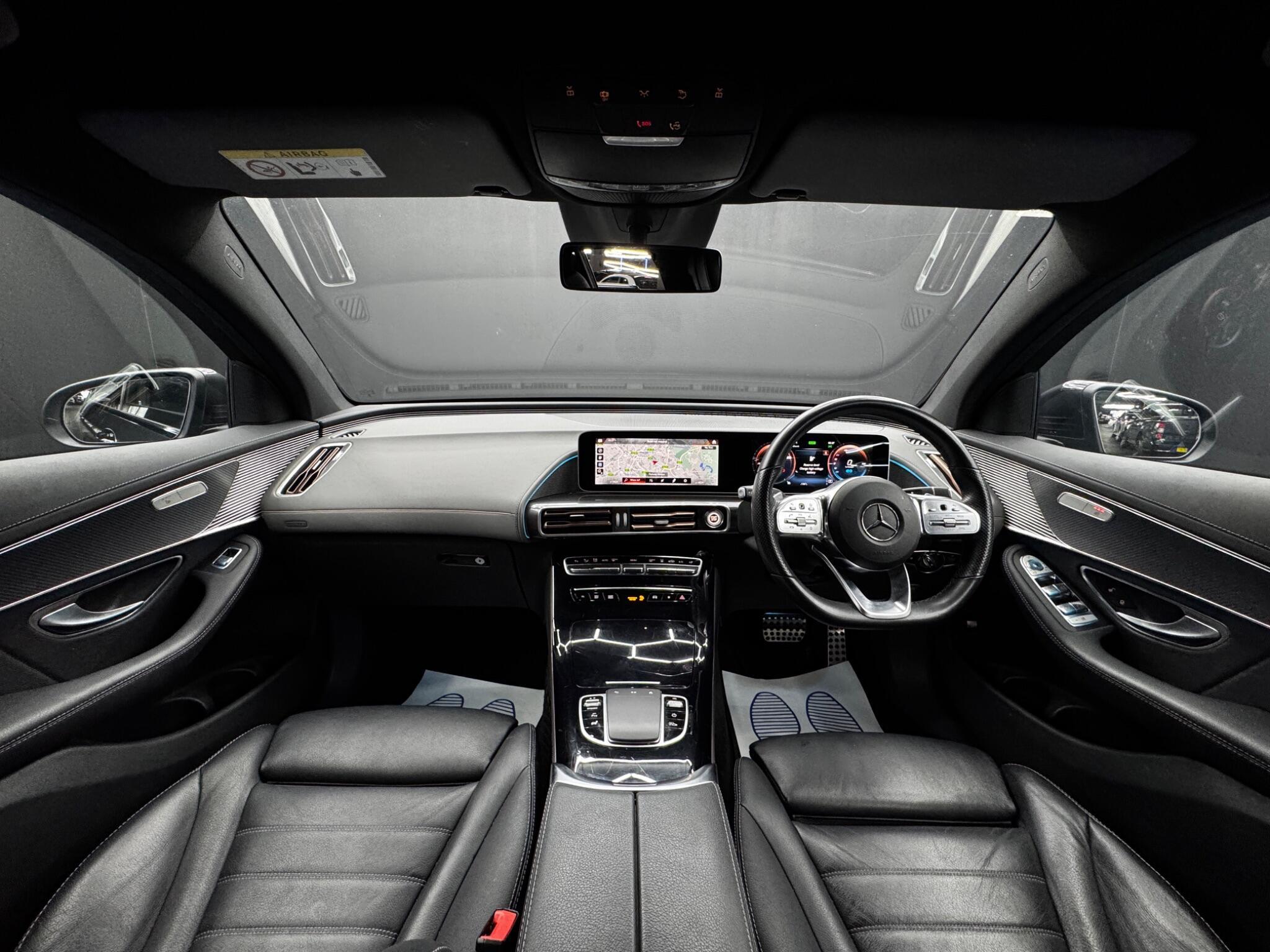 Mercedes Eqc - Image 17