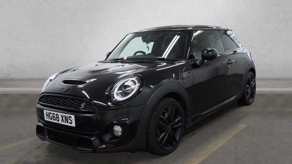 MINI Hatch - Image 2