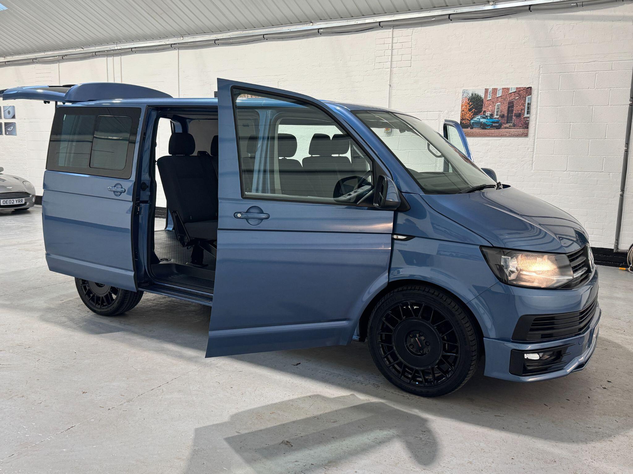 Volkswagen Transporter - Image 35