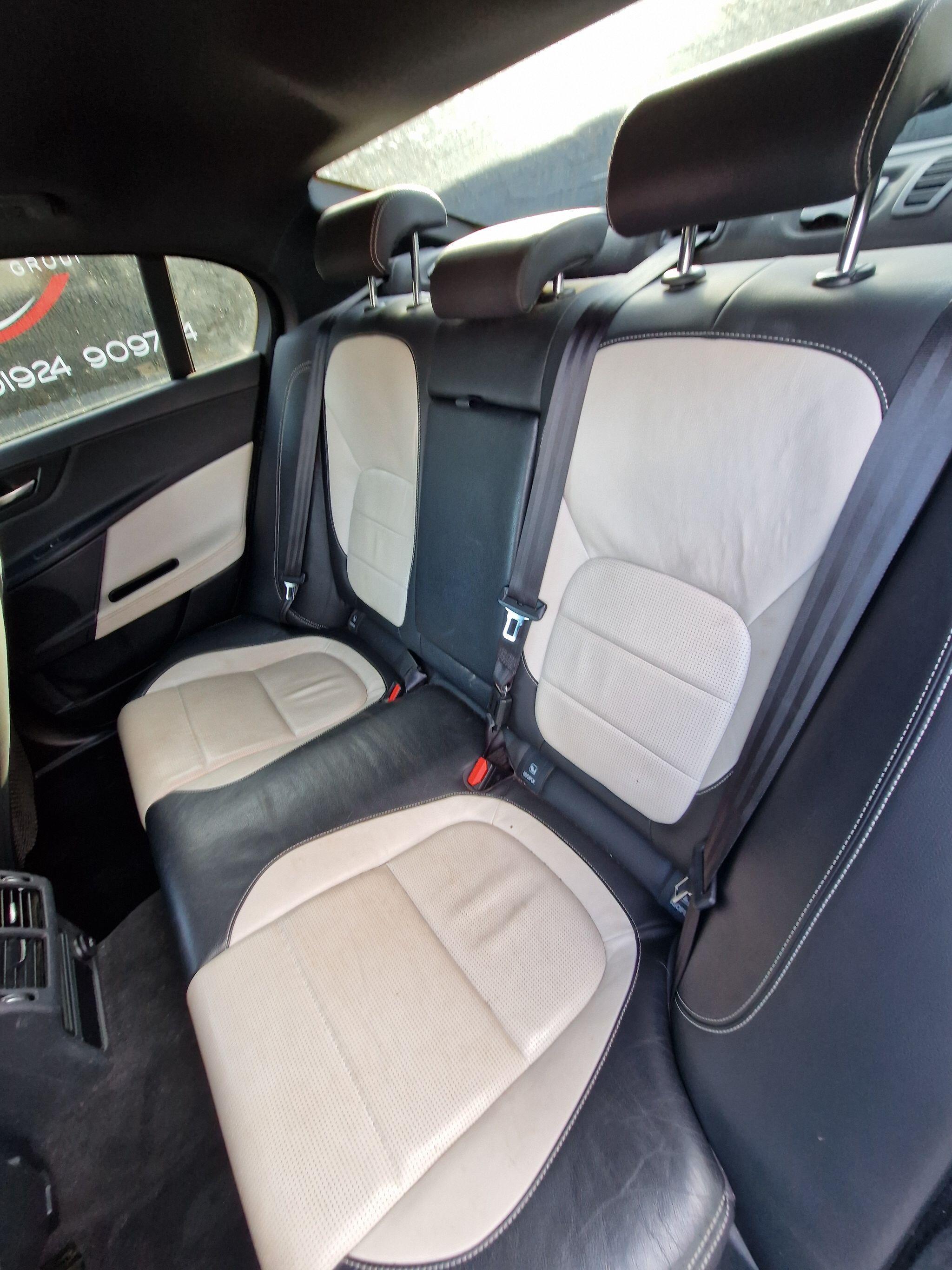 Jaguar XE - Image 39