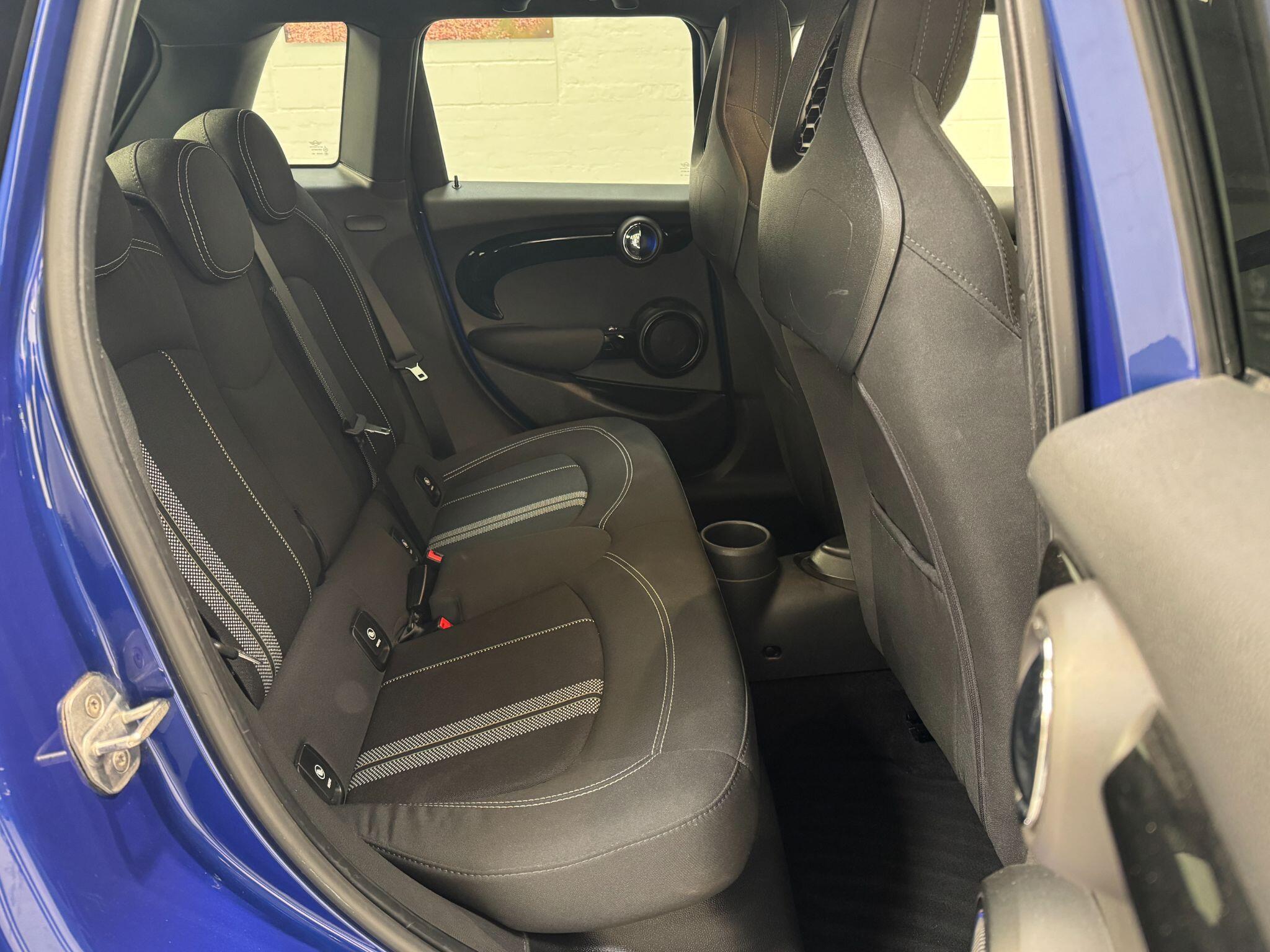 MINI Hatch - Image 22