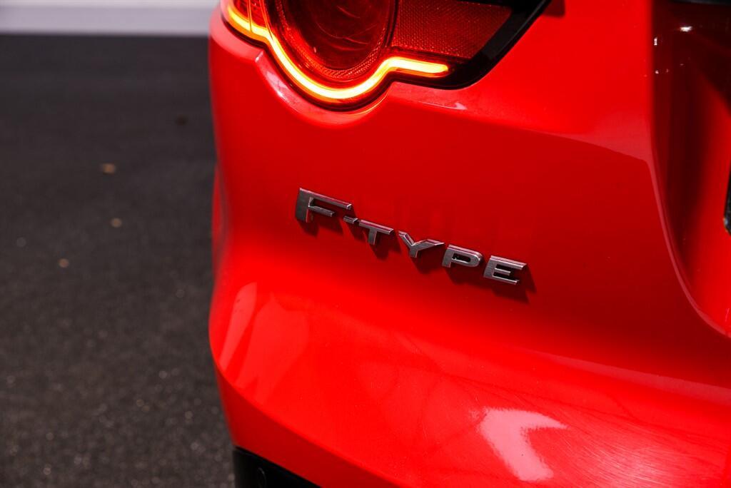 Jaguar F-Type - Image 12