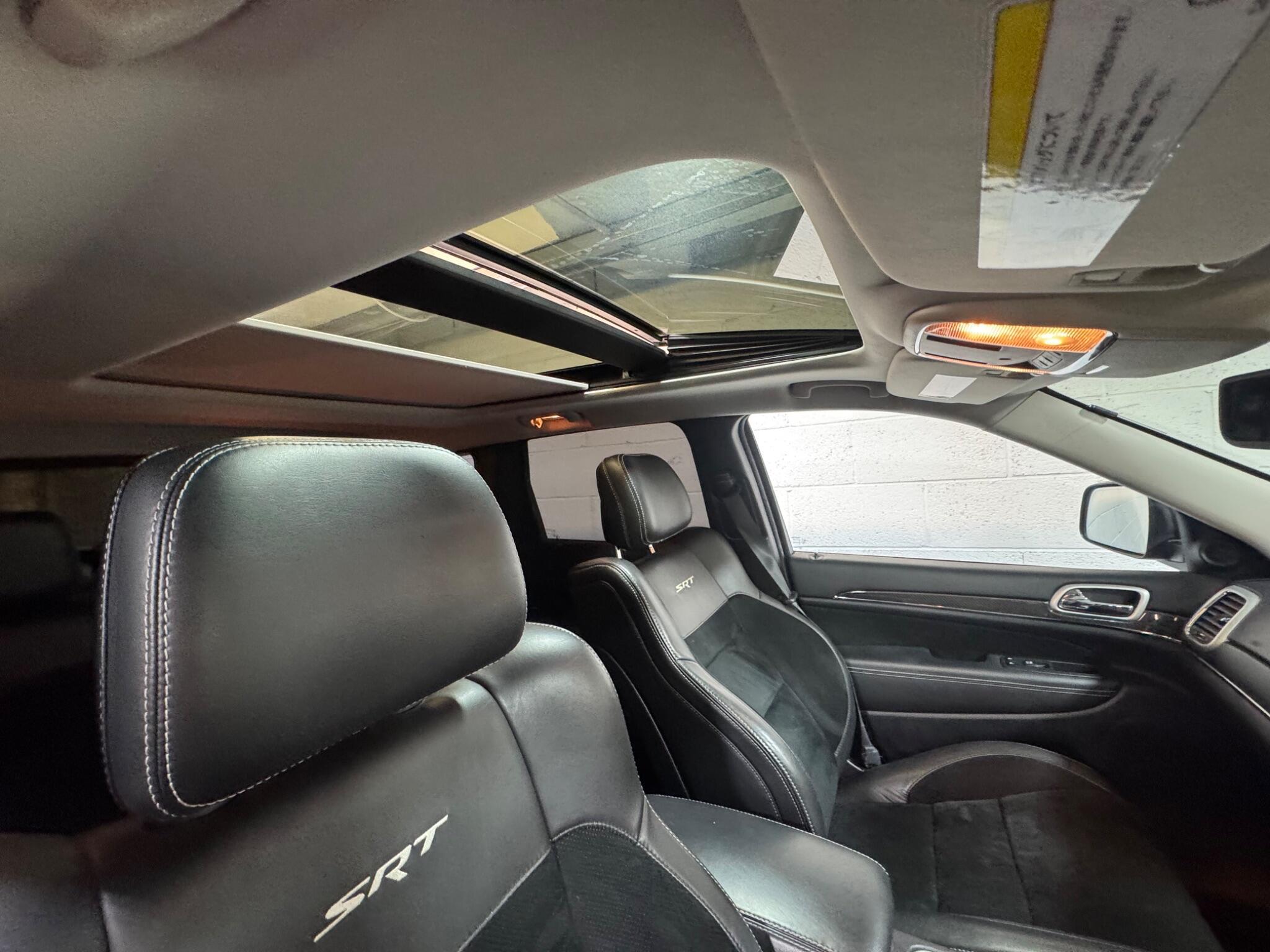 Jeep Grand Cherokee - Image 13