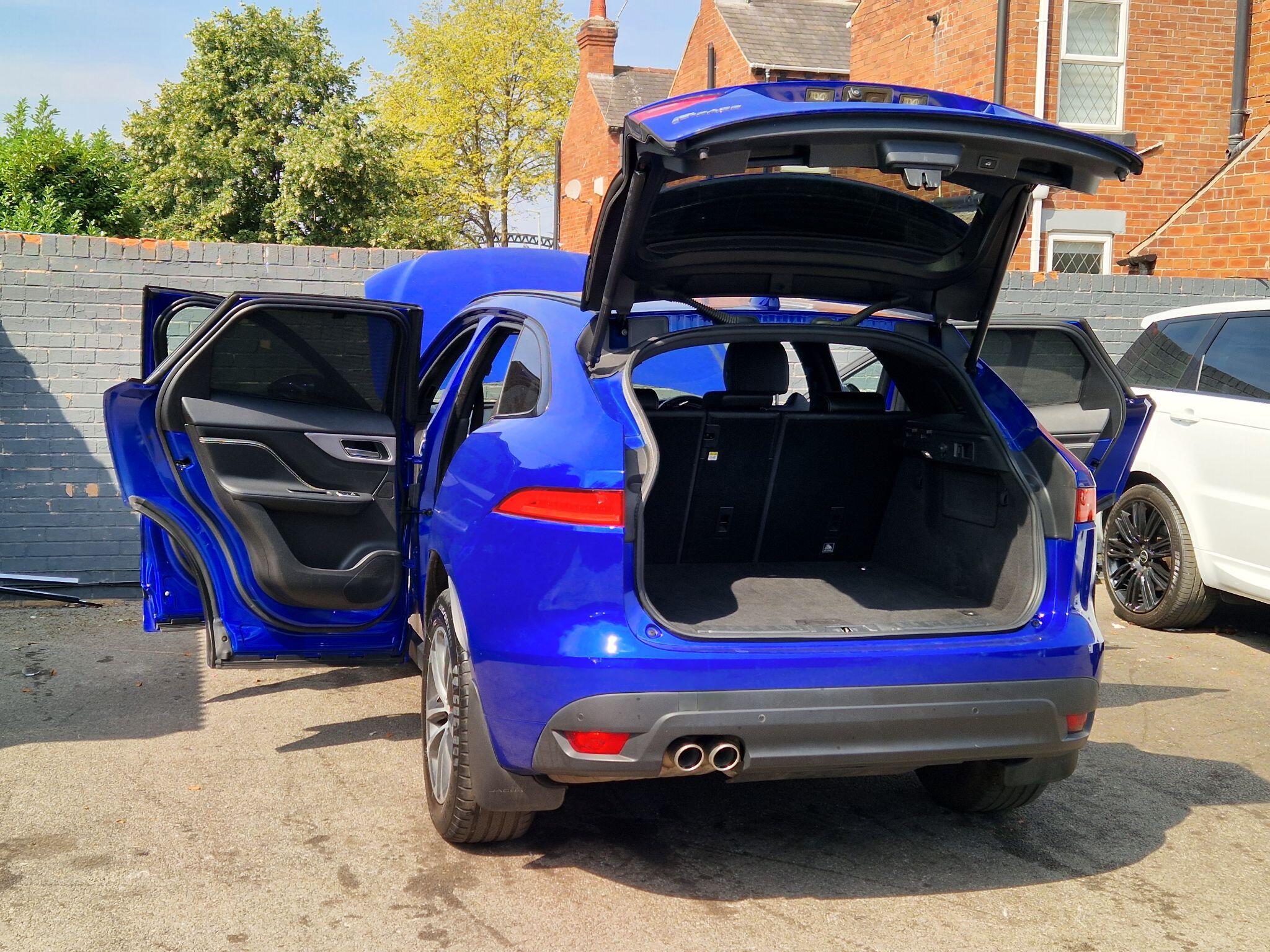 Jaguar F-Pace - Image 19