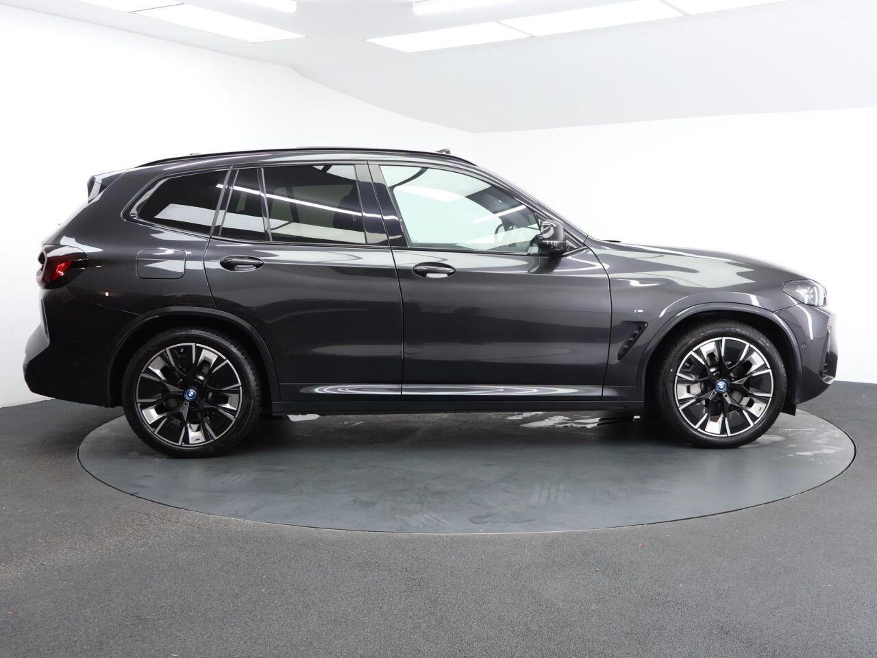BMW iX3 - Image 15