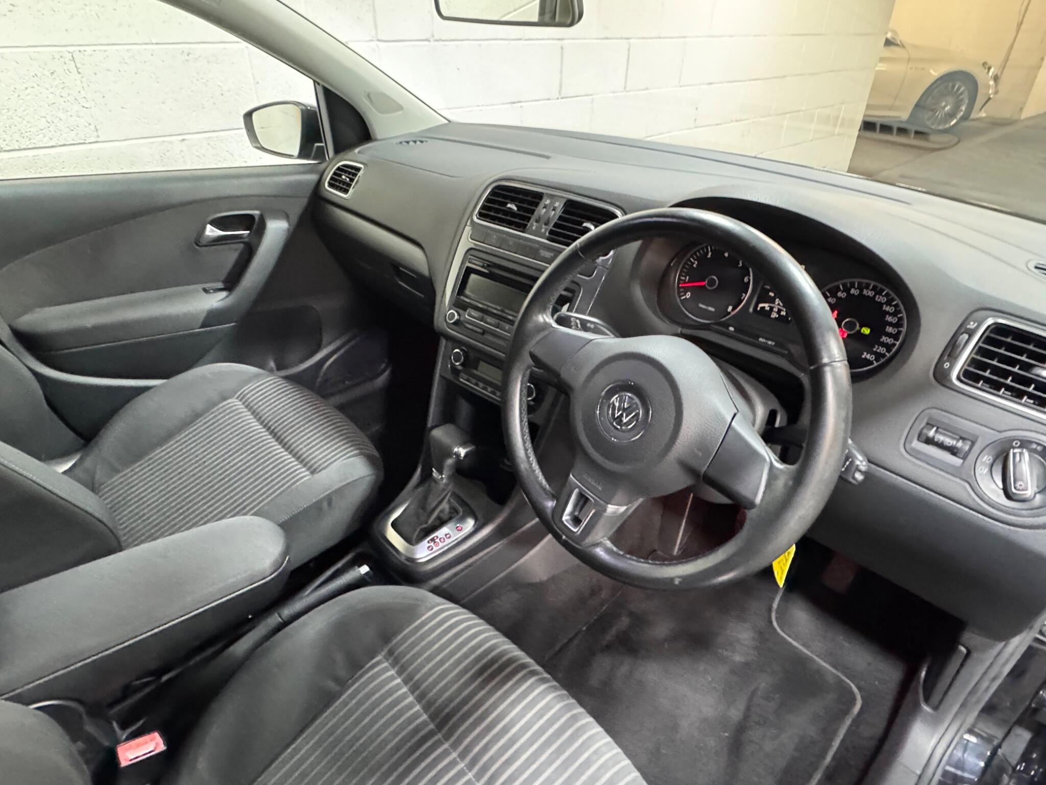 Volkswagen Polo - Image 9
