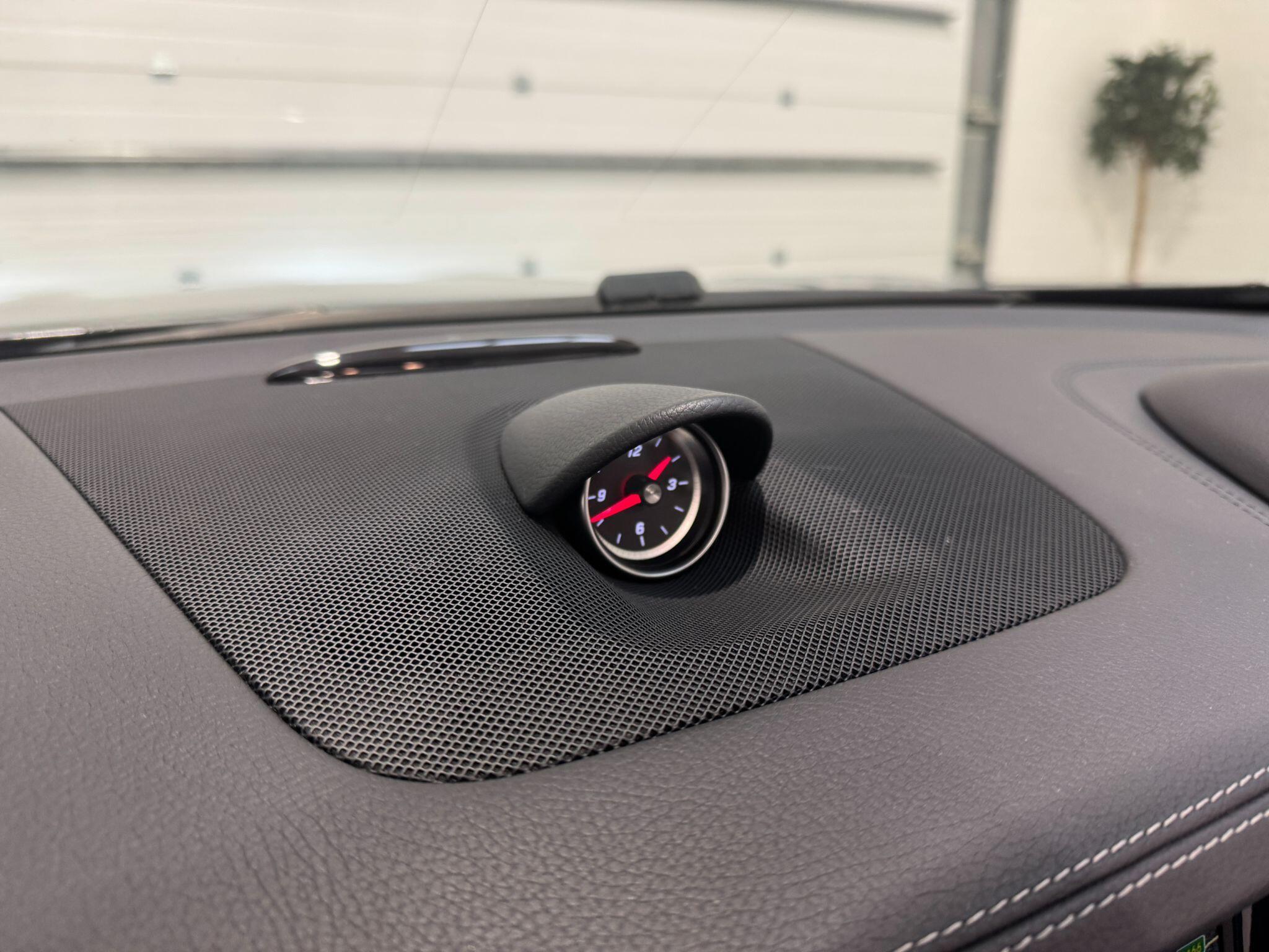 Mercedes SL - Image 66