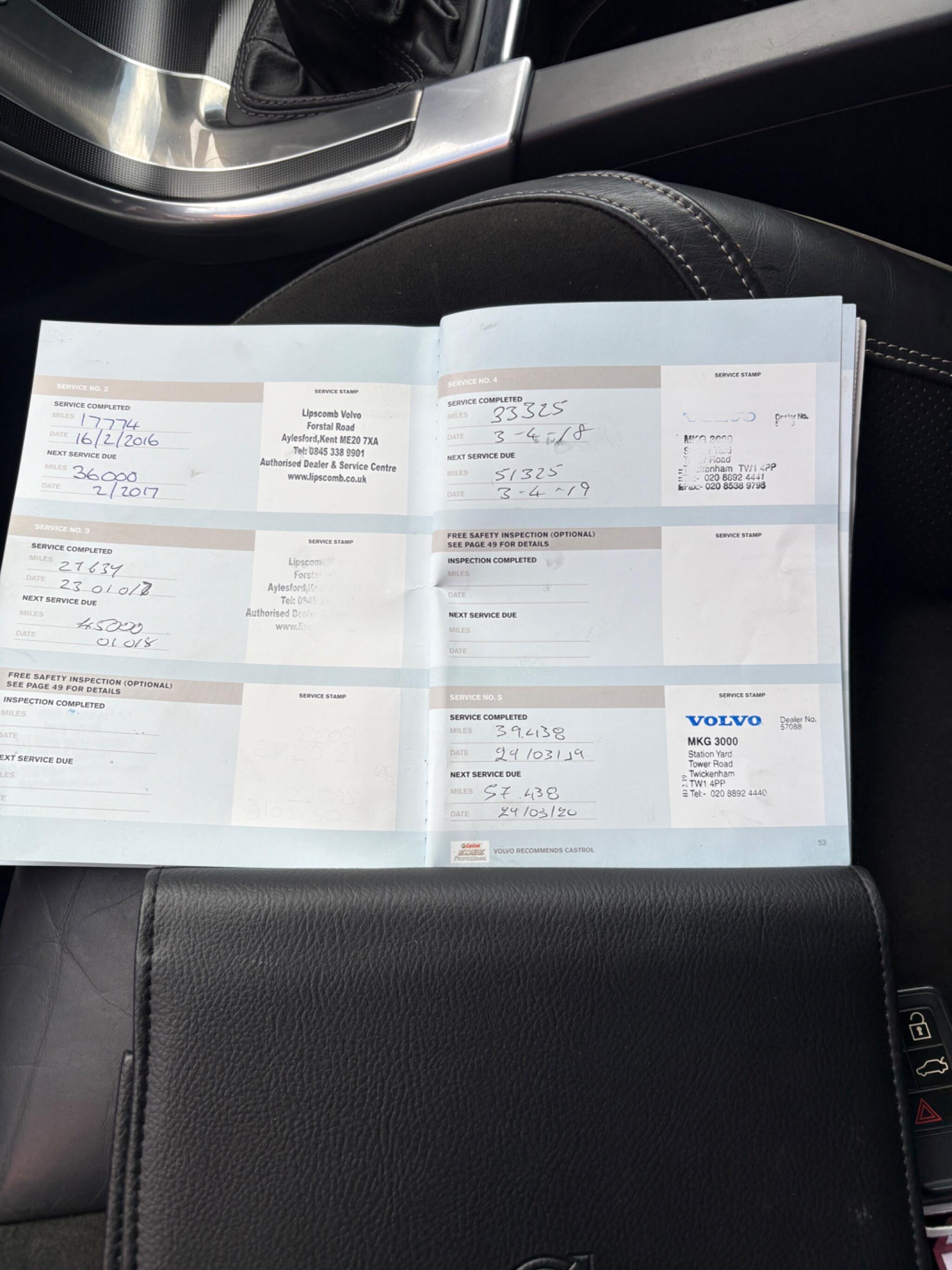 Volvo XC60 - Image 30