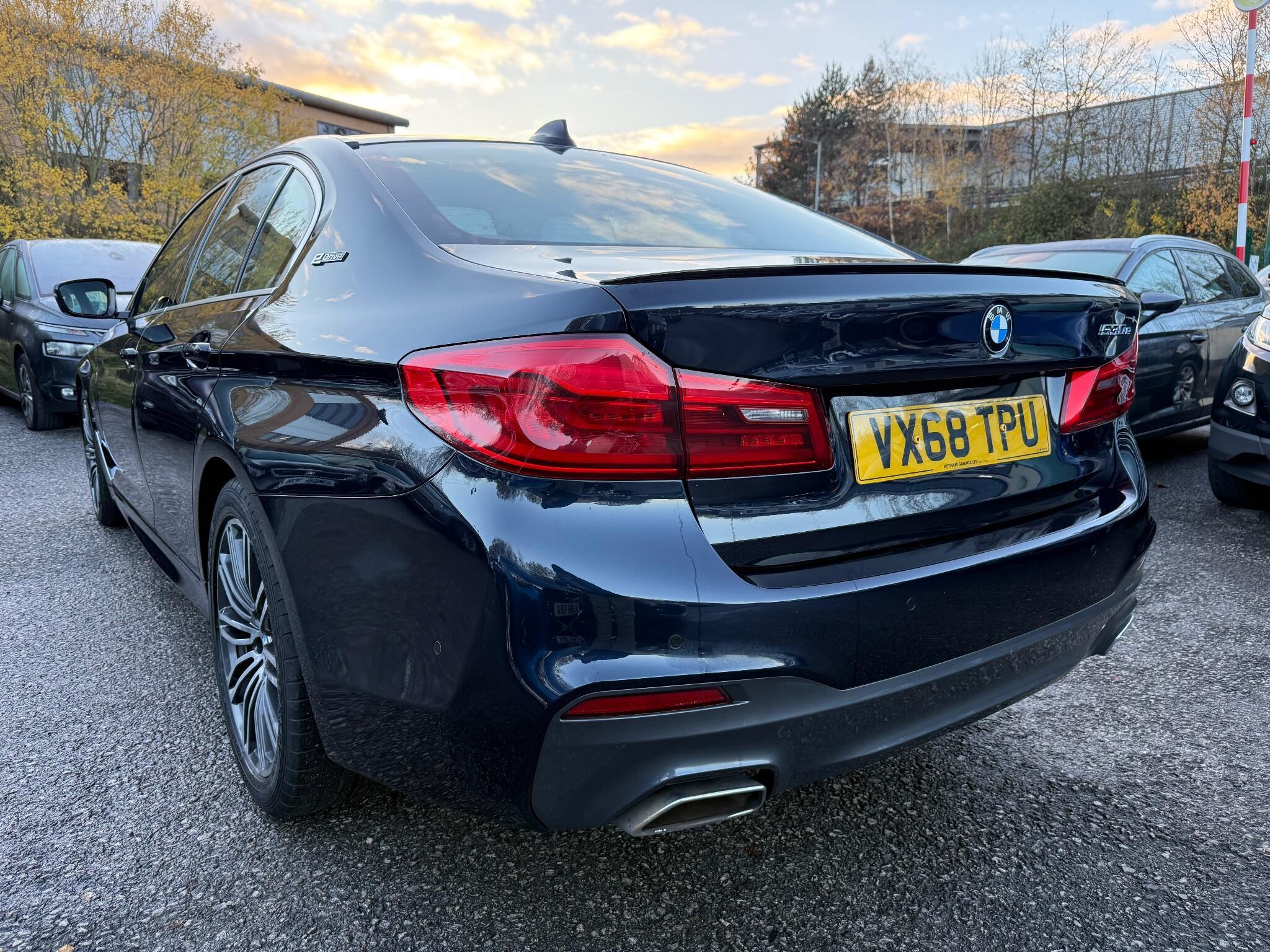 BMW 5 Series - Image 13