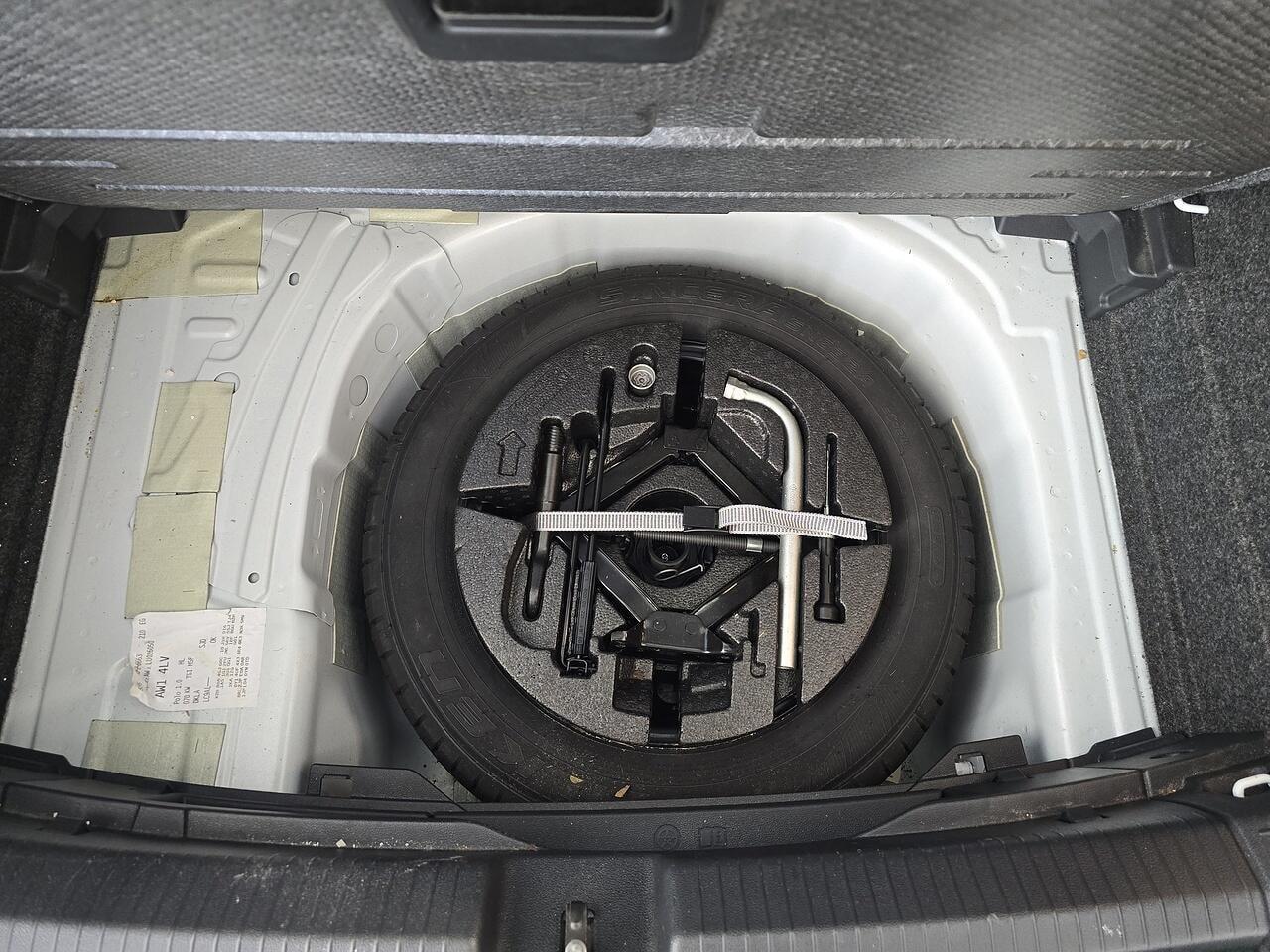 Volkswagen Polo - Image 18