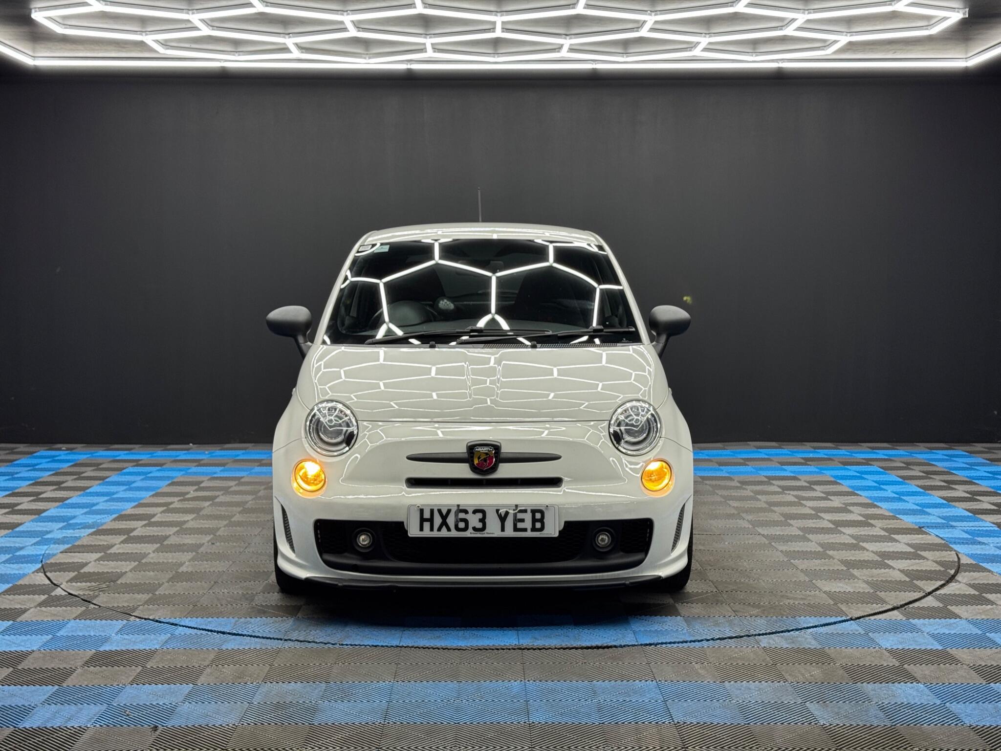Abarth 595 - Image 2