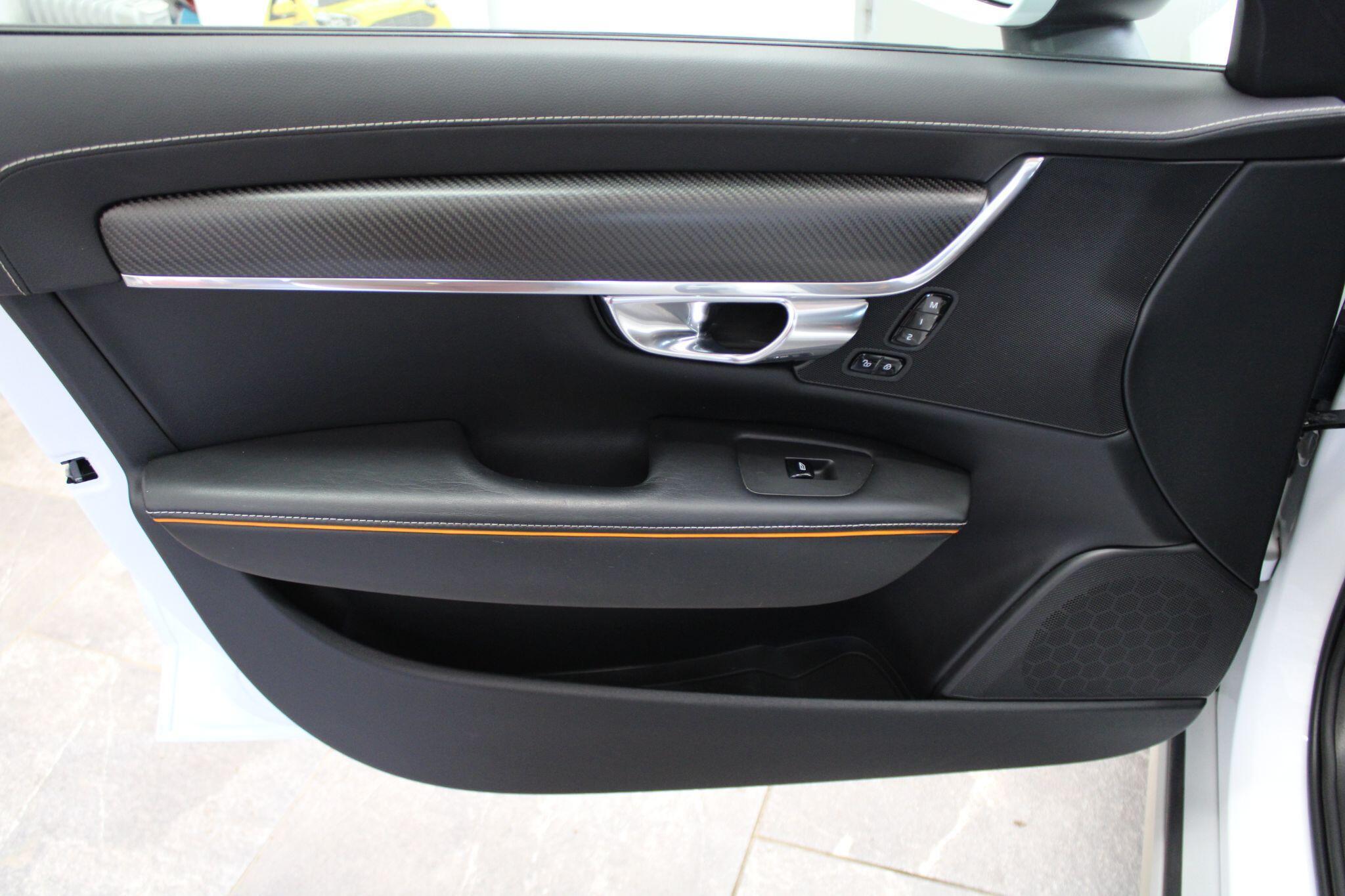 Volvo V90 CROSS COUNTRY - Image 38