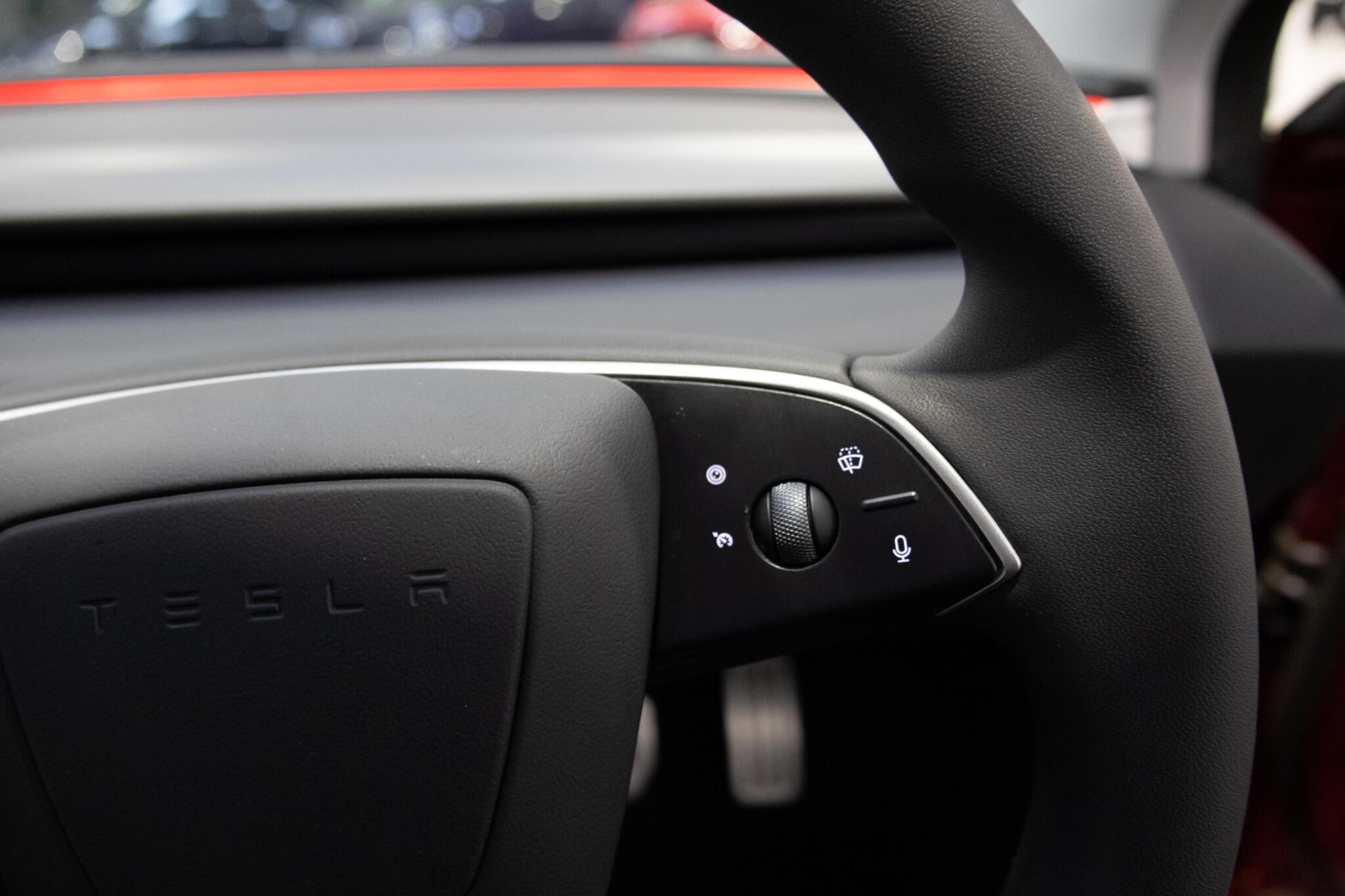 Tesla Model 3 - Image 23