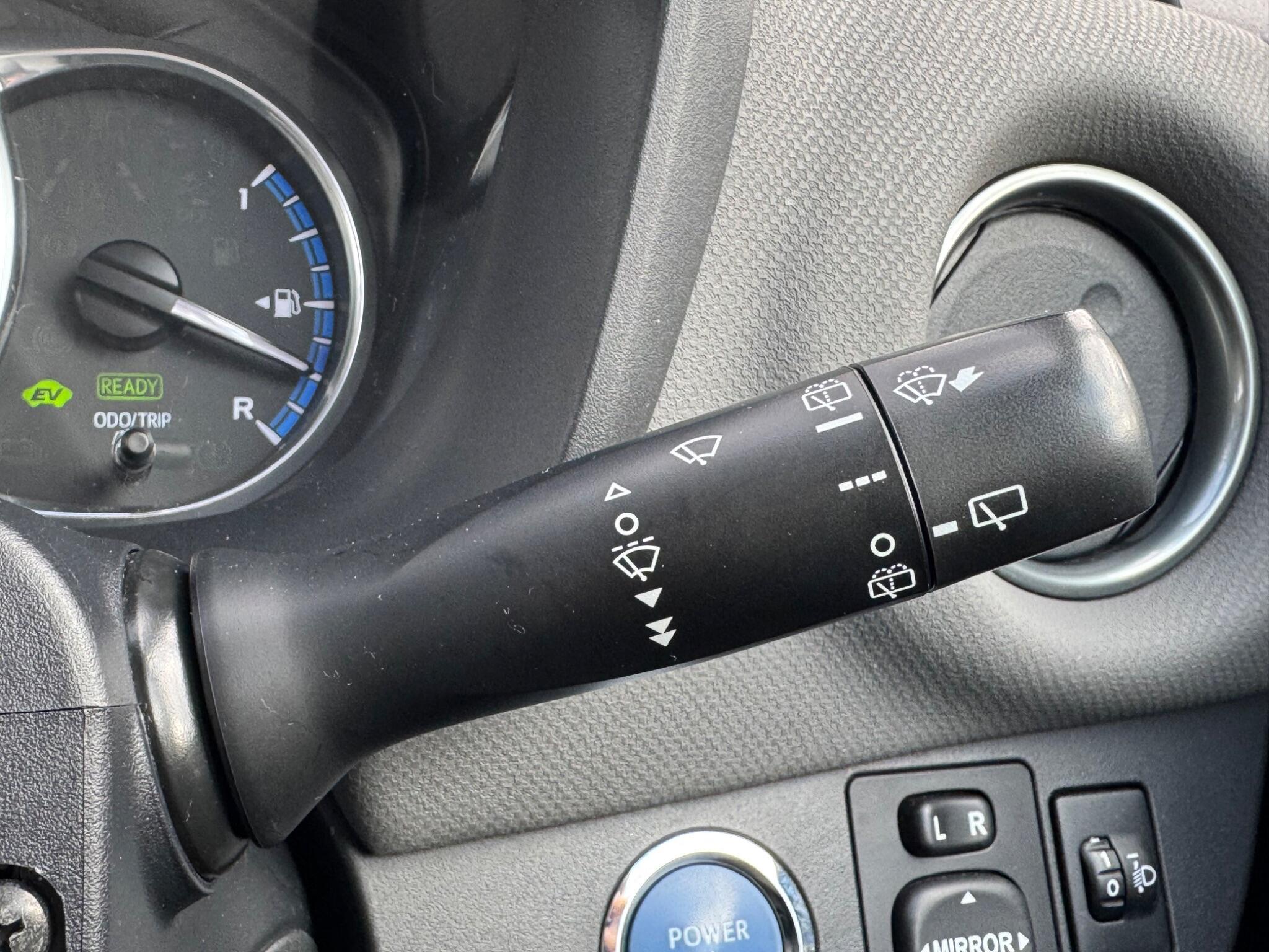 Toyota Yaris - Image 18
