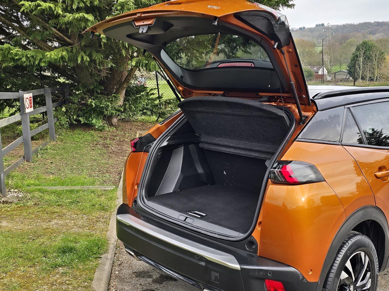 Peugeot 2008 - Image 8