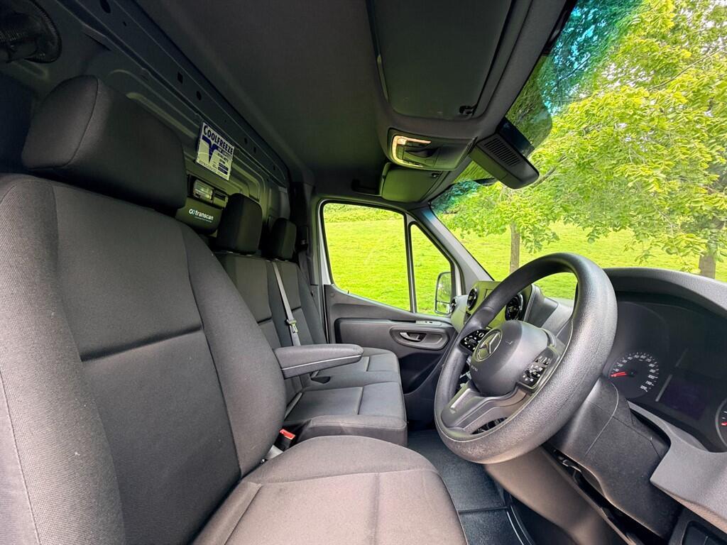 Mercedes Sprinter - Image 20