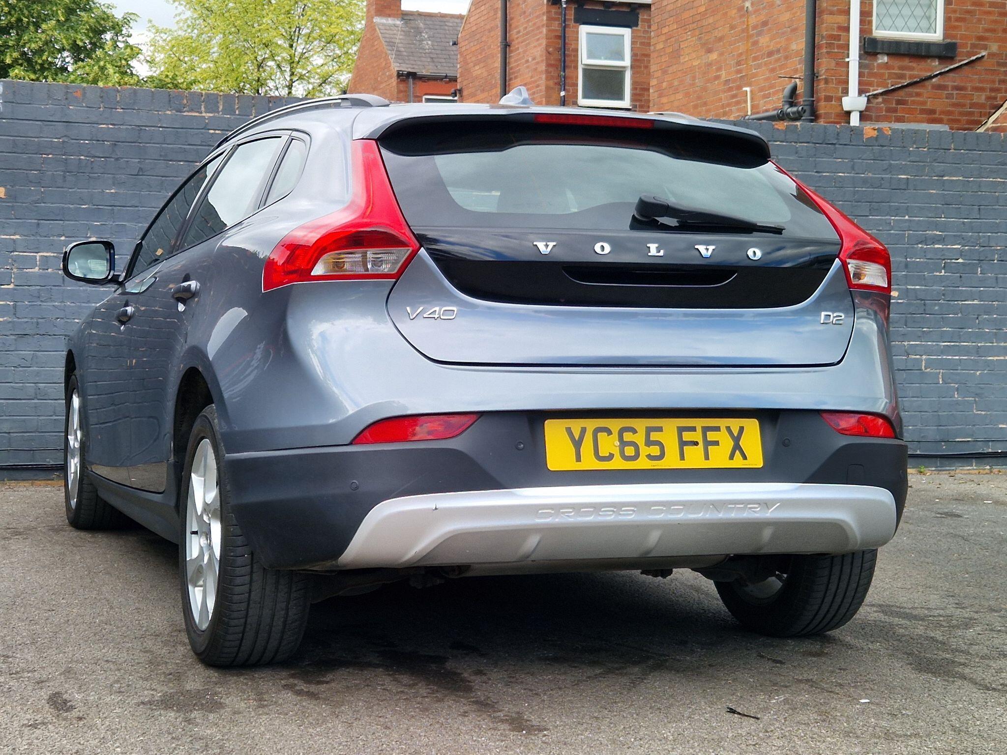 Volvo V40 CROSS COUNTRY - Image 15