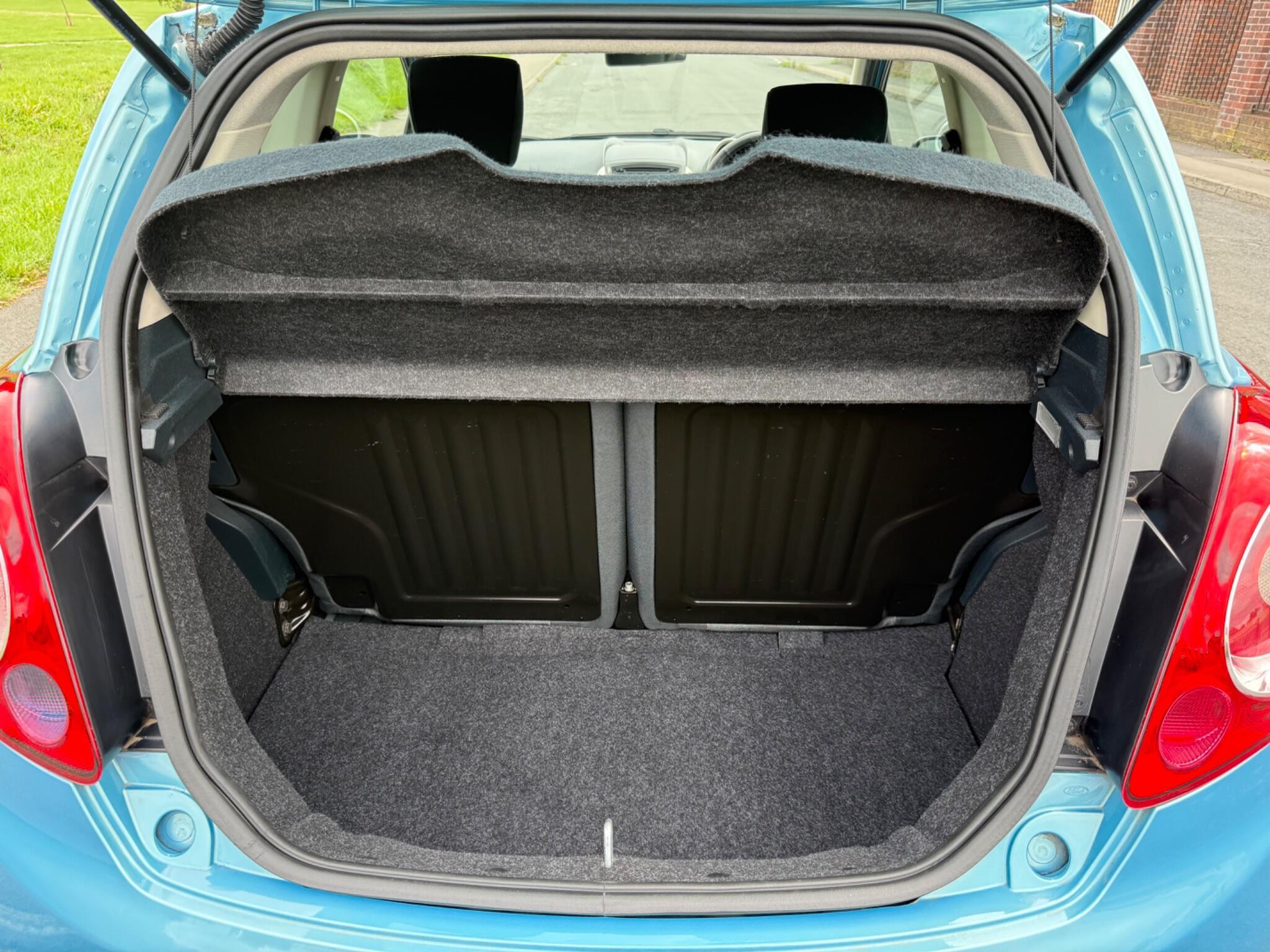 Ford KA - Image 13