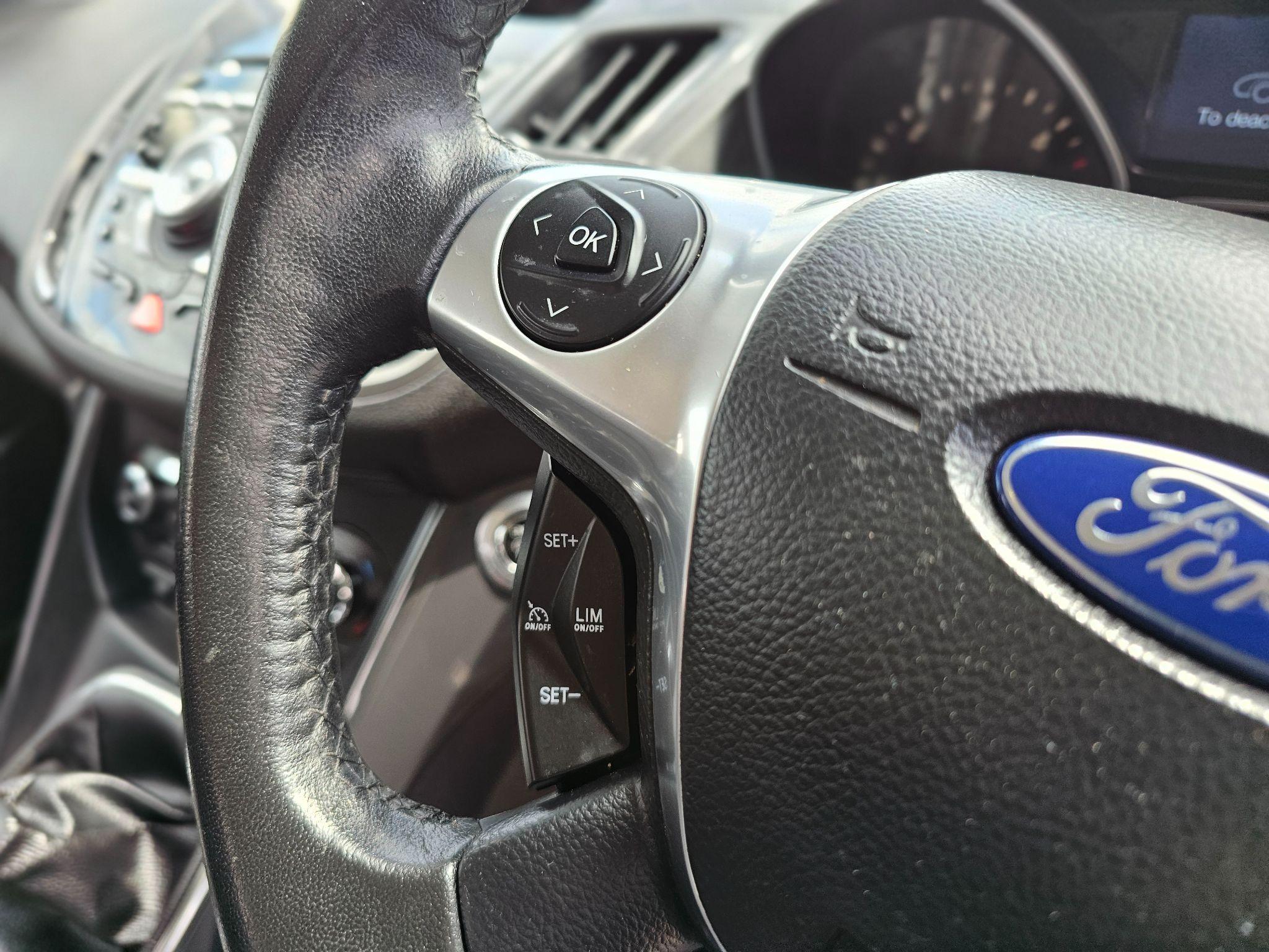 Ford Kuga - Image 28