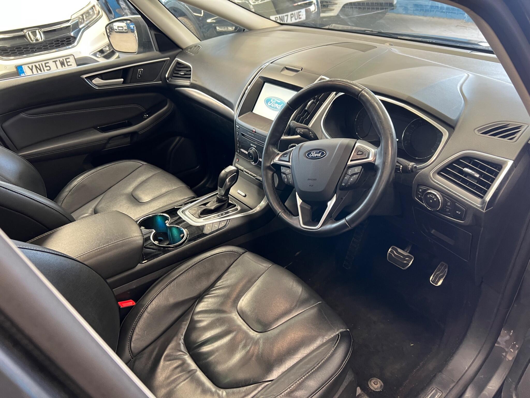 Ford S-MAX - Image 14