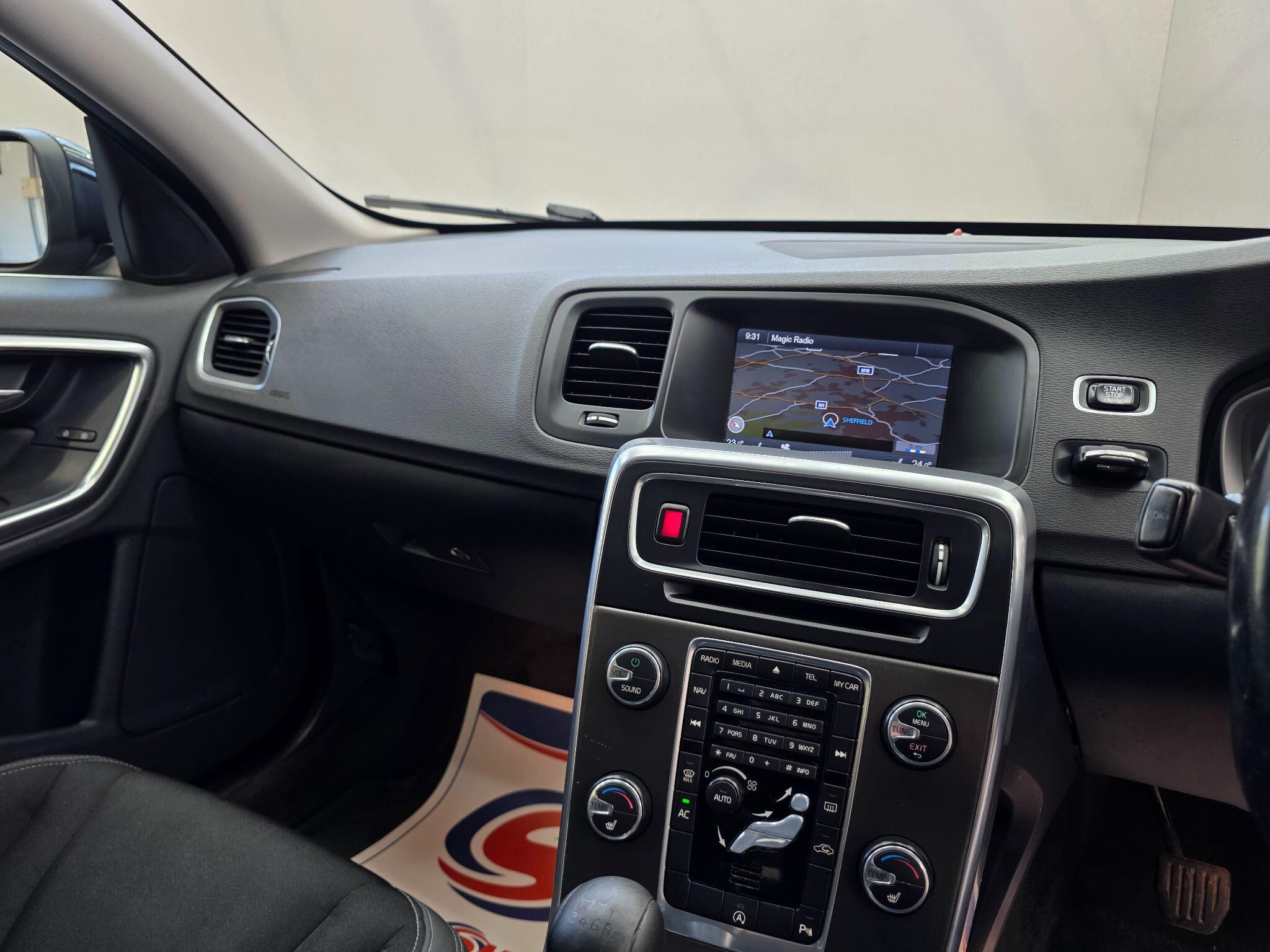 Volvo V60 - Image 17