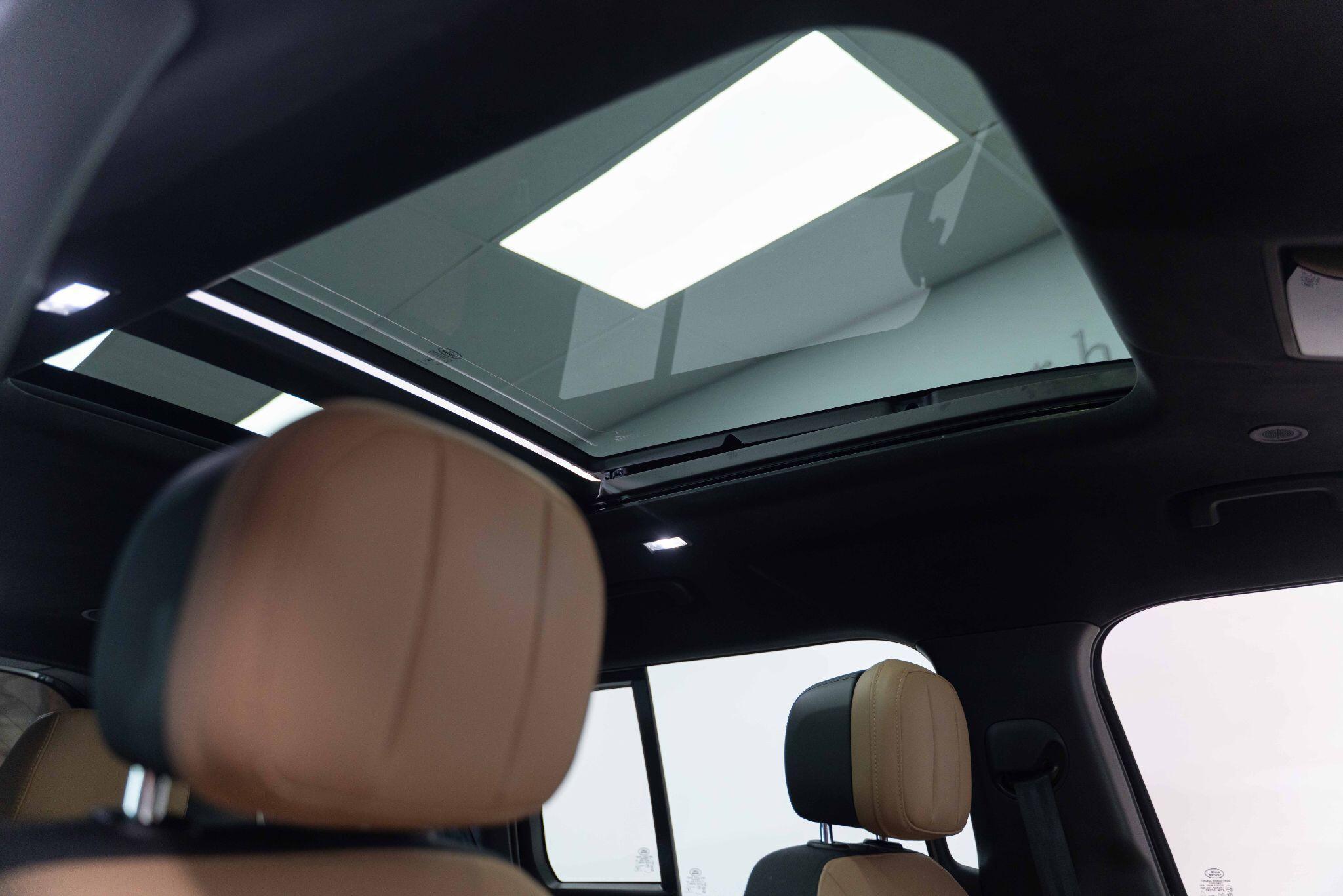 Land Rover Defender 110 - Image 16