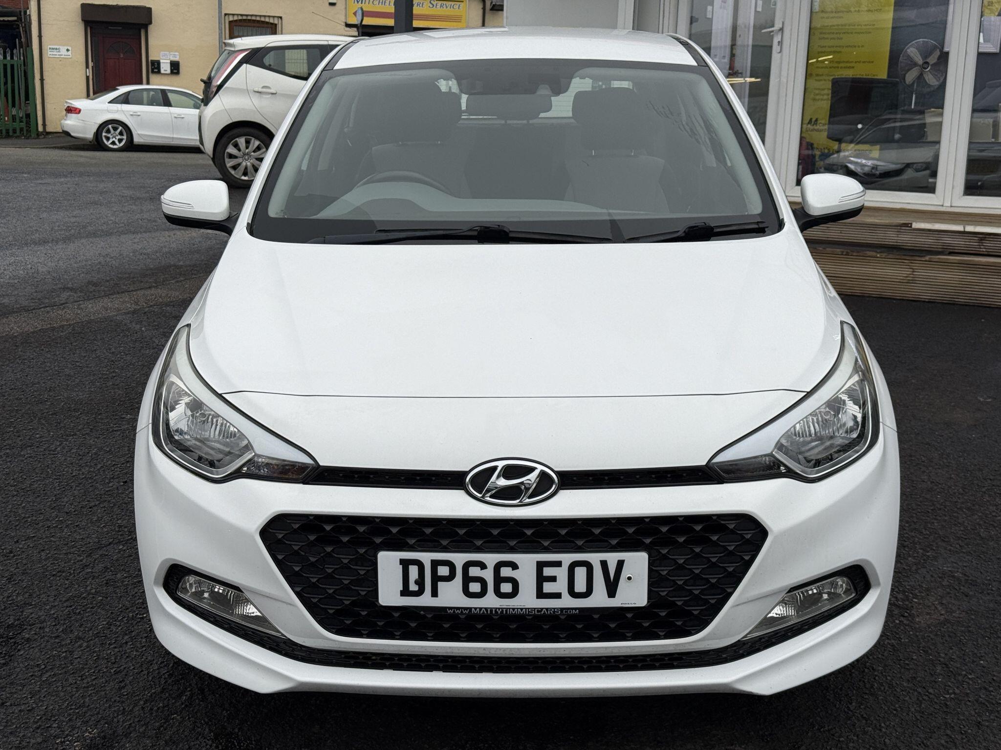 Hyundai i20 - Image 12