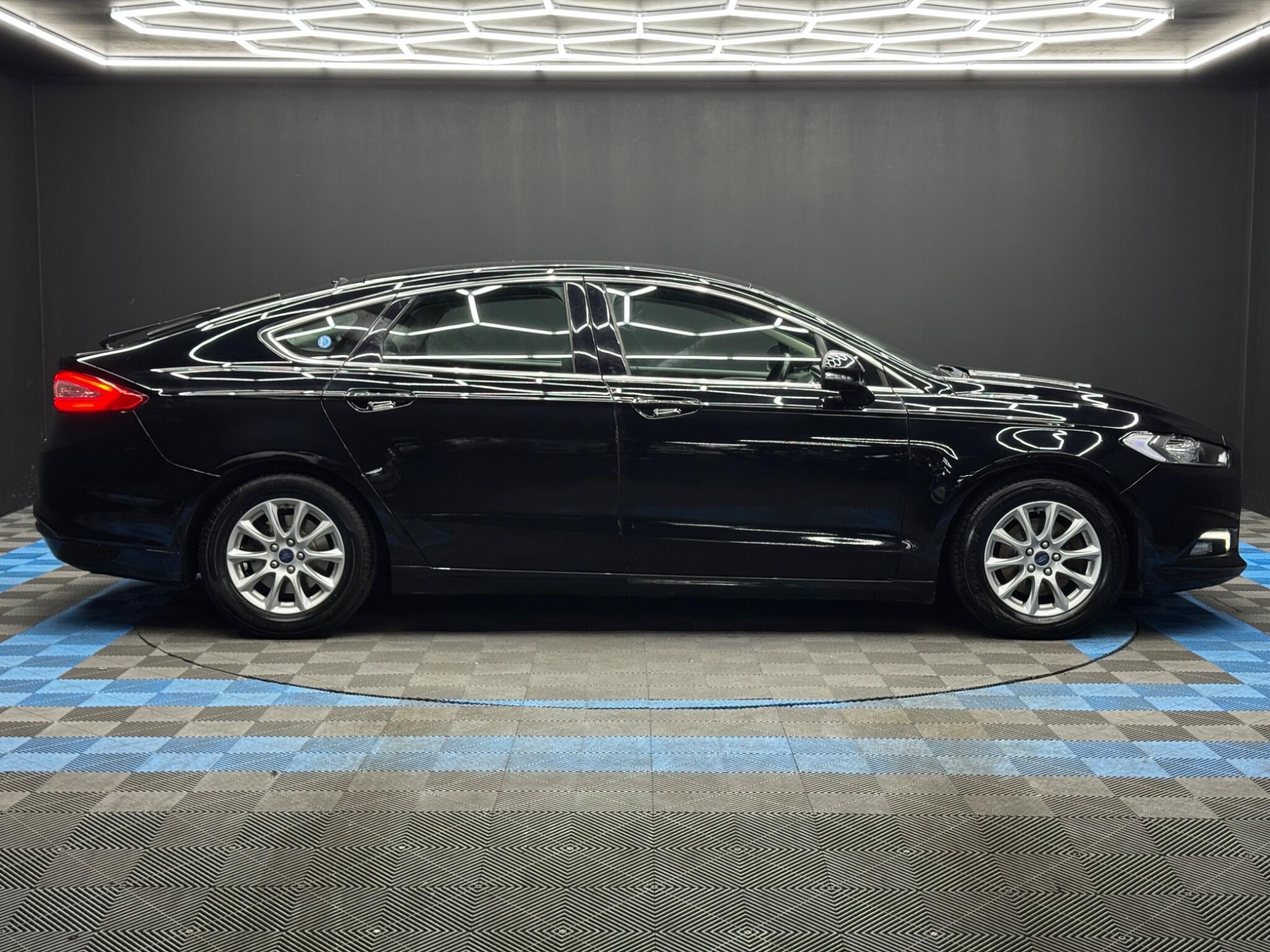 Ford Mondeo - Image 4