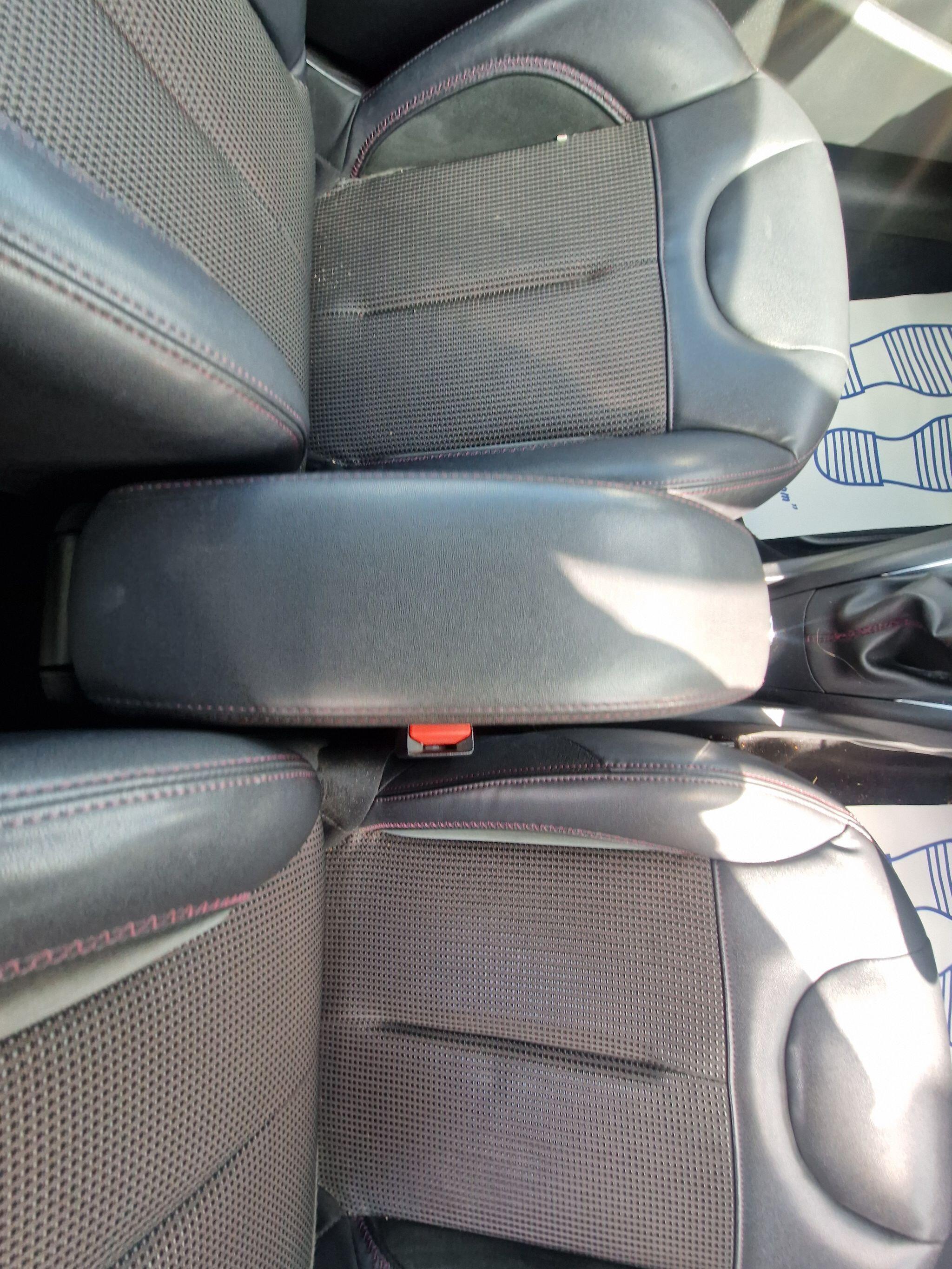 Peugeot 208 - Image 29