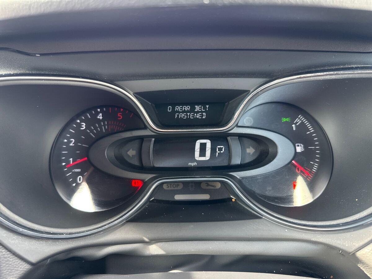 Renault Captur - Image 18